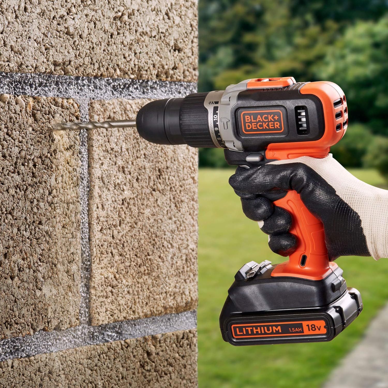 Black + Decker Akku-Bohrhammer 18 V Akku-2-Gang-Bohrhammer mit zwei 1,5-Ah-Akkus, (1-tlg)