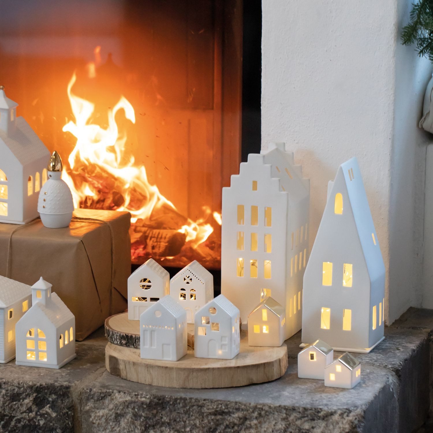 Räder Design Teelichthalter Großes Lichthaus Spitzdach günstig online kaufen