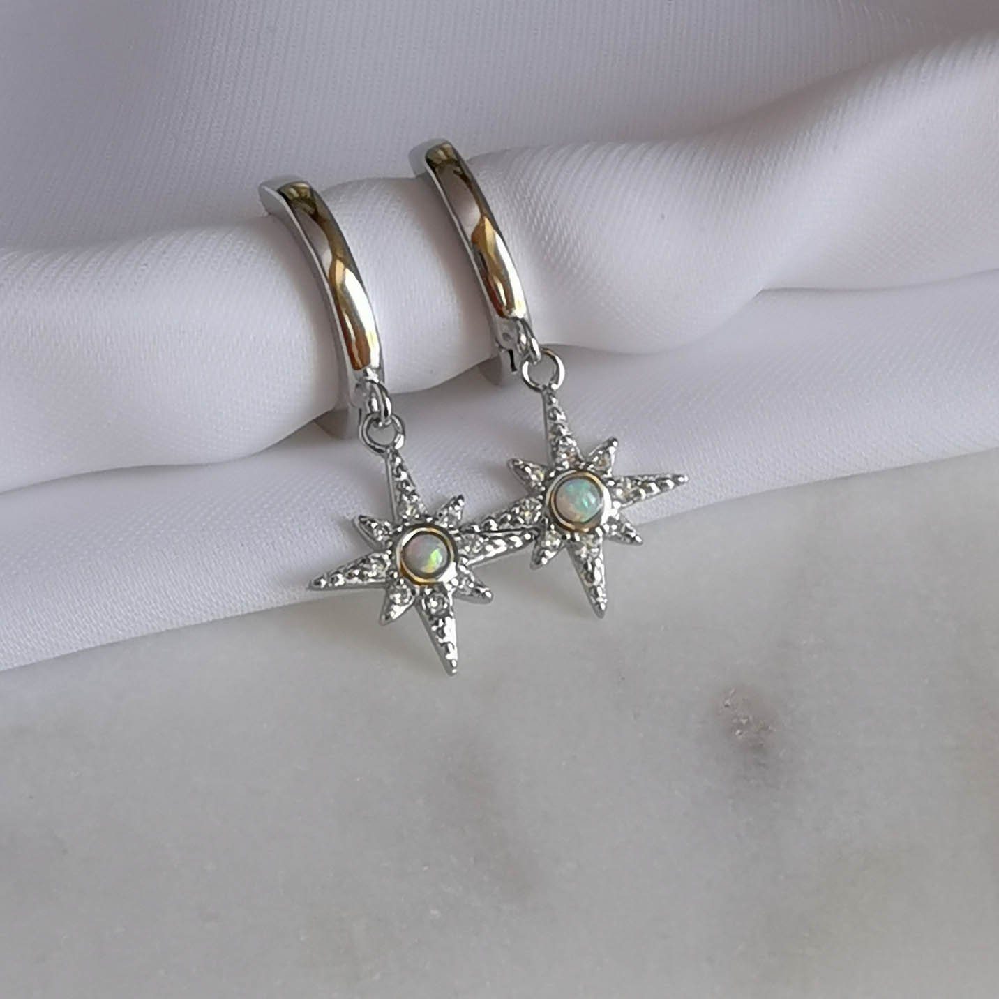 Brandlinger Paar Ohrhänger Ohrringe Adelaide, Stern Silber 925 vergoldet, Opal und weiße Zirkoniasteine