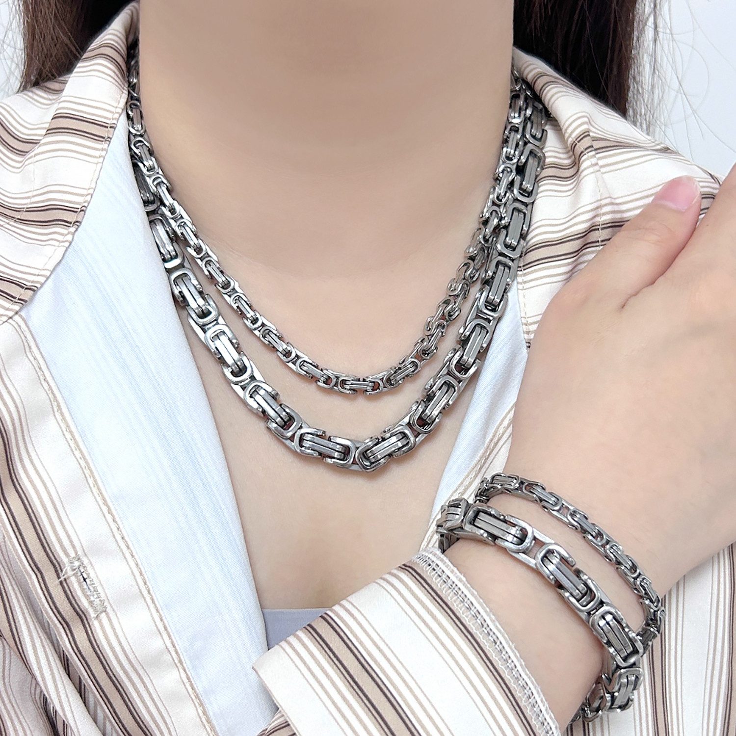 KARMA Königsarmband Armband Edelstahl Herren Damen 17+4 cm einstellbar PVD beschichtet (Silber Stahlschmuck Hypoallergen wasserfest, Breiten 4/5/6/8 mm, sicherer Karabinerverschluss), Herrenarmband Damenarmband Lange Haltbarkeit