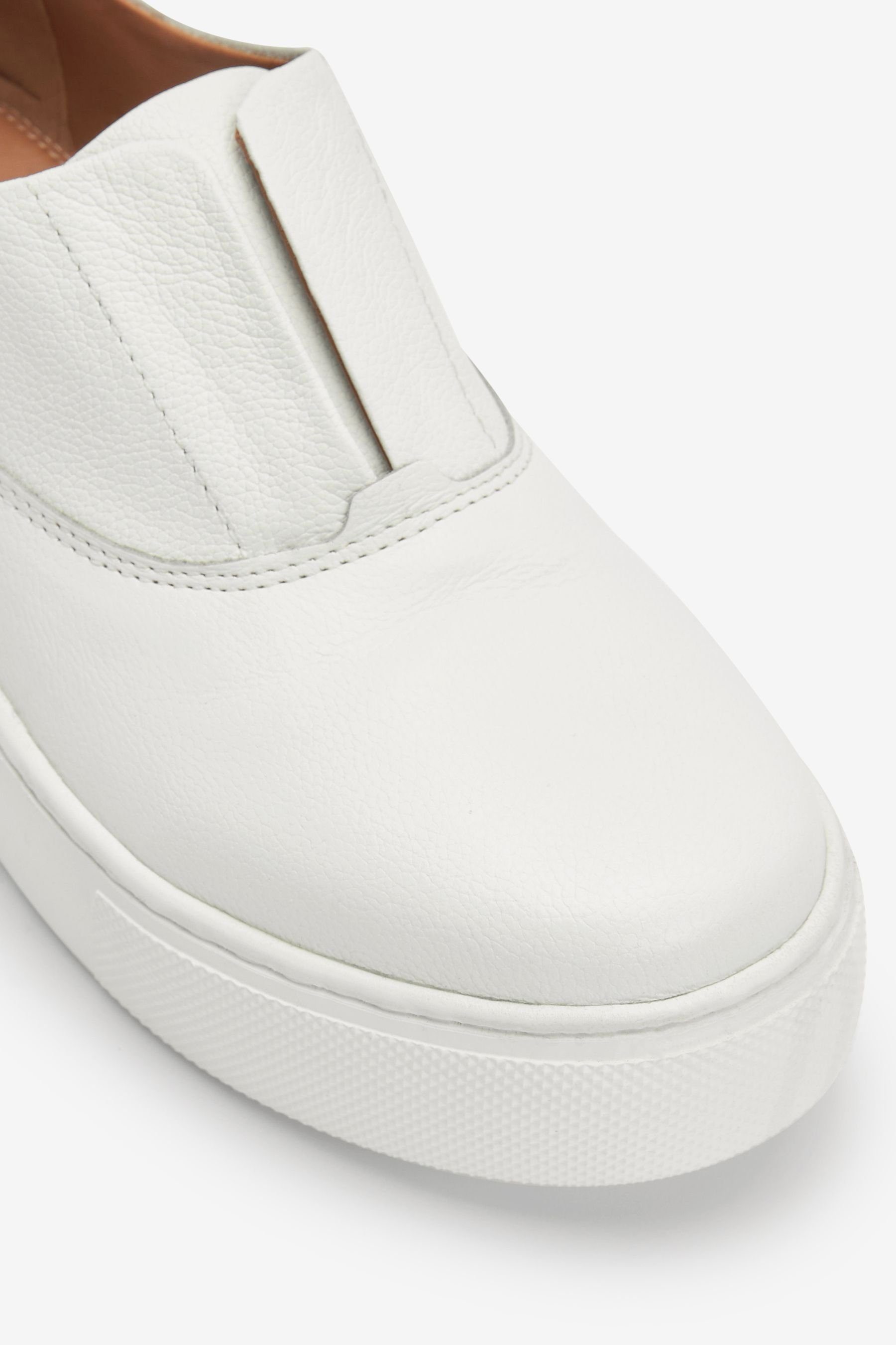 mit (1-tlg) Slip-in-Sneaker Signature Keilabsatz White Next Sneaker