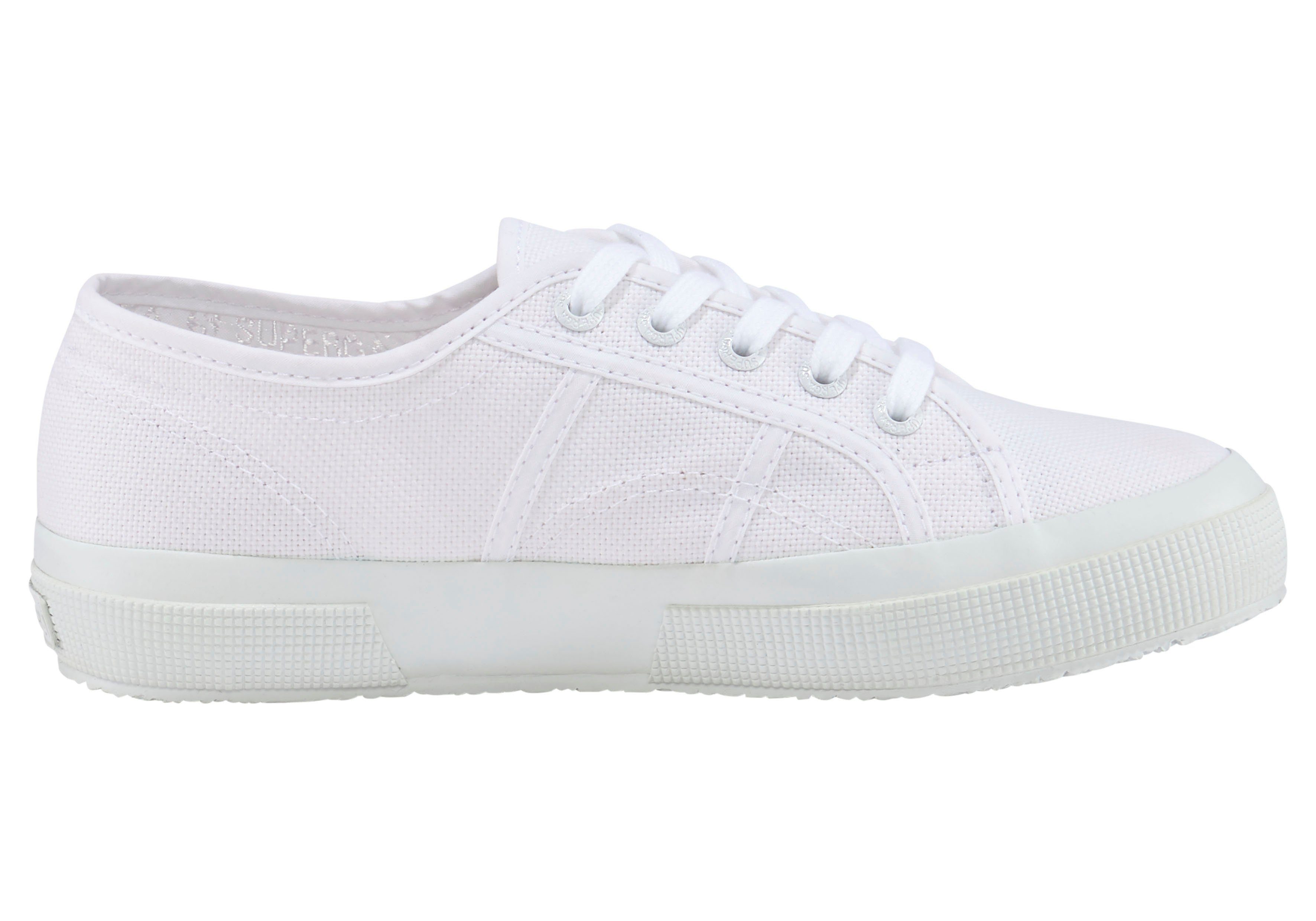 Superga Cotu Classic Sneaker mit klassischem Canvas-Obermaterial