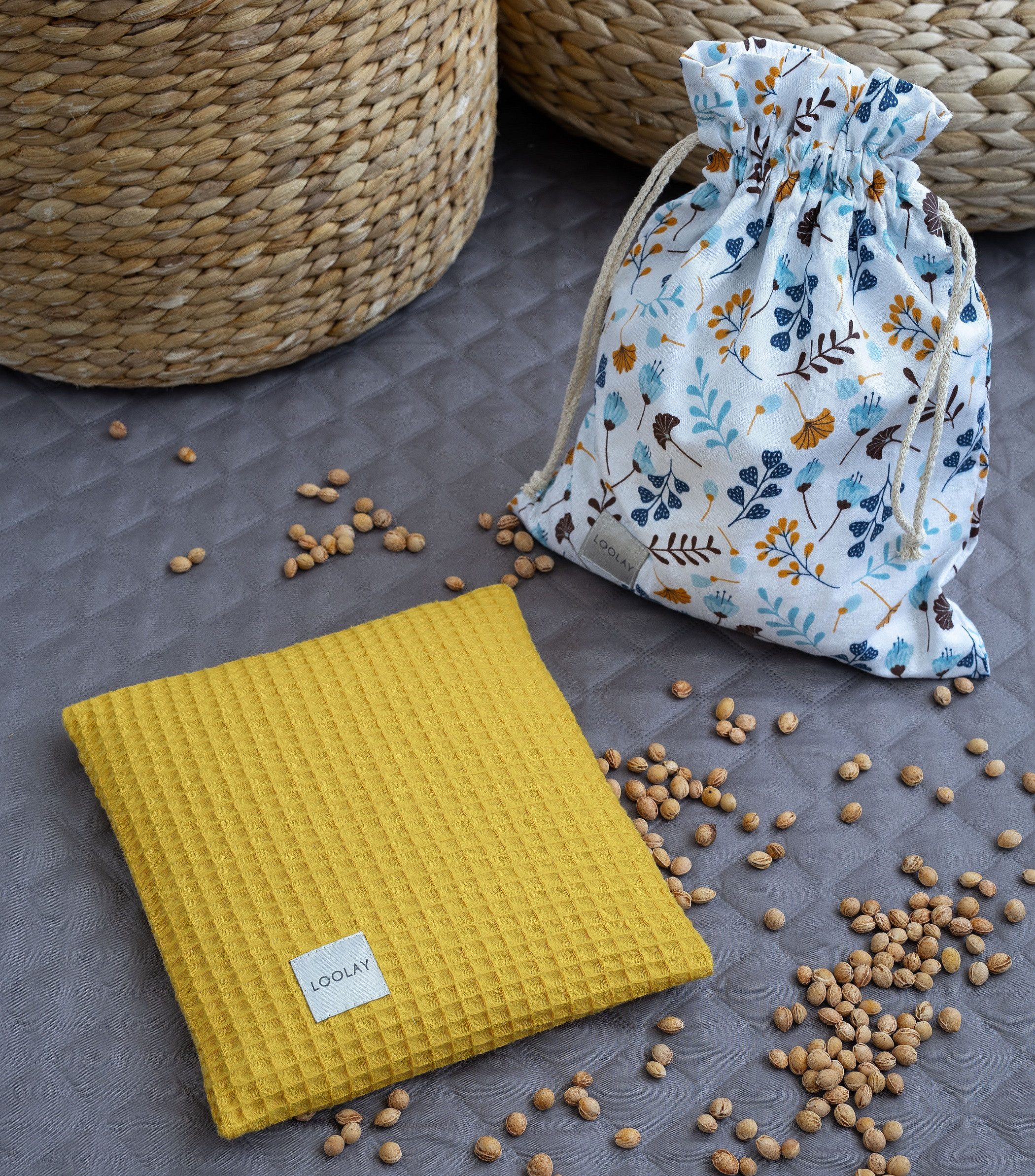 Loolay Kirschkernkissen Waffelpique SENFGELB Gelb Blumen Kirschkernkissen Wärmekissen, Waffelpique Gelb/ Blumen Blau Türkis 3er SET: 1. Kissen + 2. Bezug + 3. Beutel, Bettflasche Wärmekompresse Kirschkernen „Wärmflasche" LOOLAY®, PREMIUM GESCHENK für Ihr Kind, Ihre Frau, Ihren Mann!