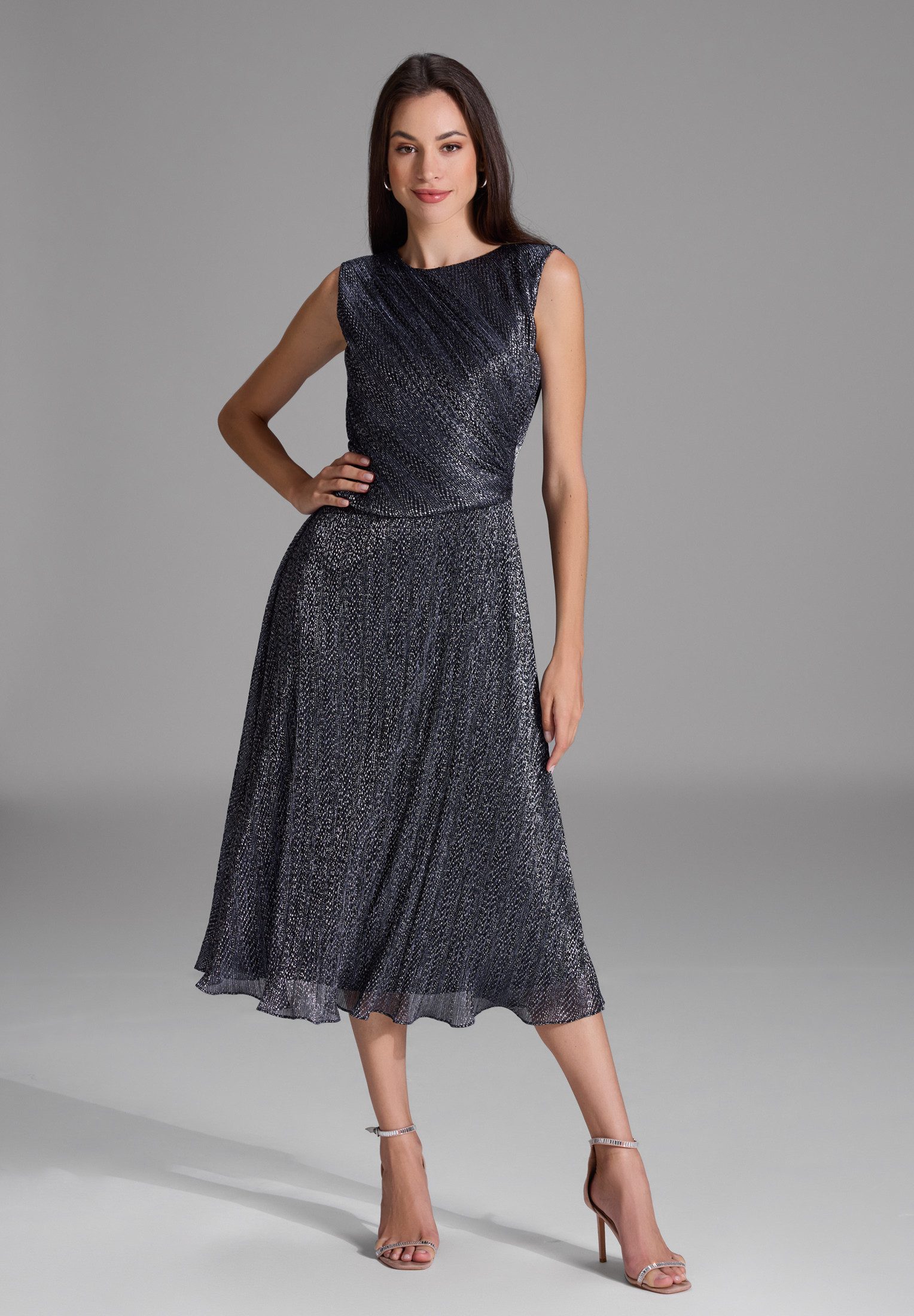 SWING Cocktailkleid - Plissiertes Midi Kleid mit Metallic Fäden Taillierter günstig online kaufen
