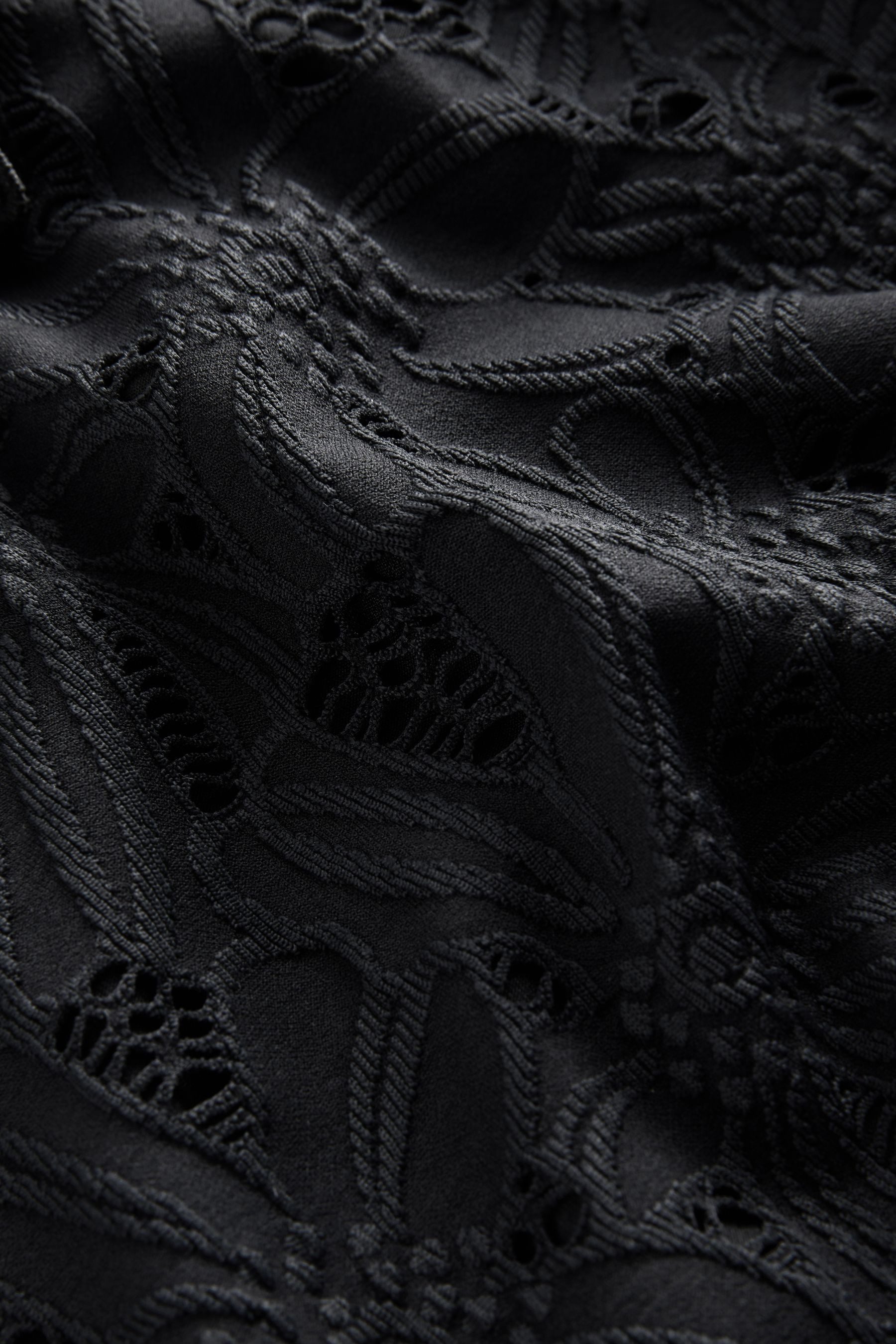 LAURA ASHLEY Badeanzug Laura Ashley Badeanzug mit Lochstickerei (1-St) günstig online kaufen