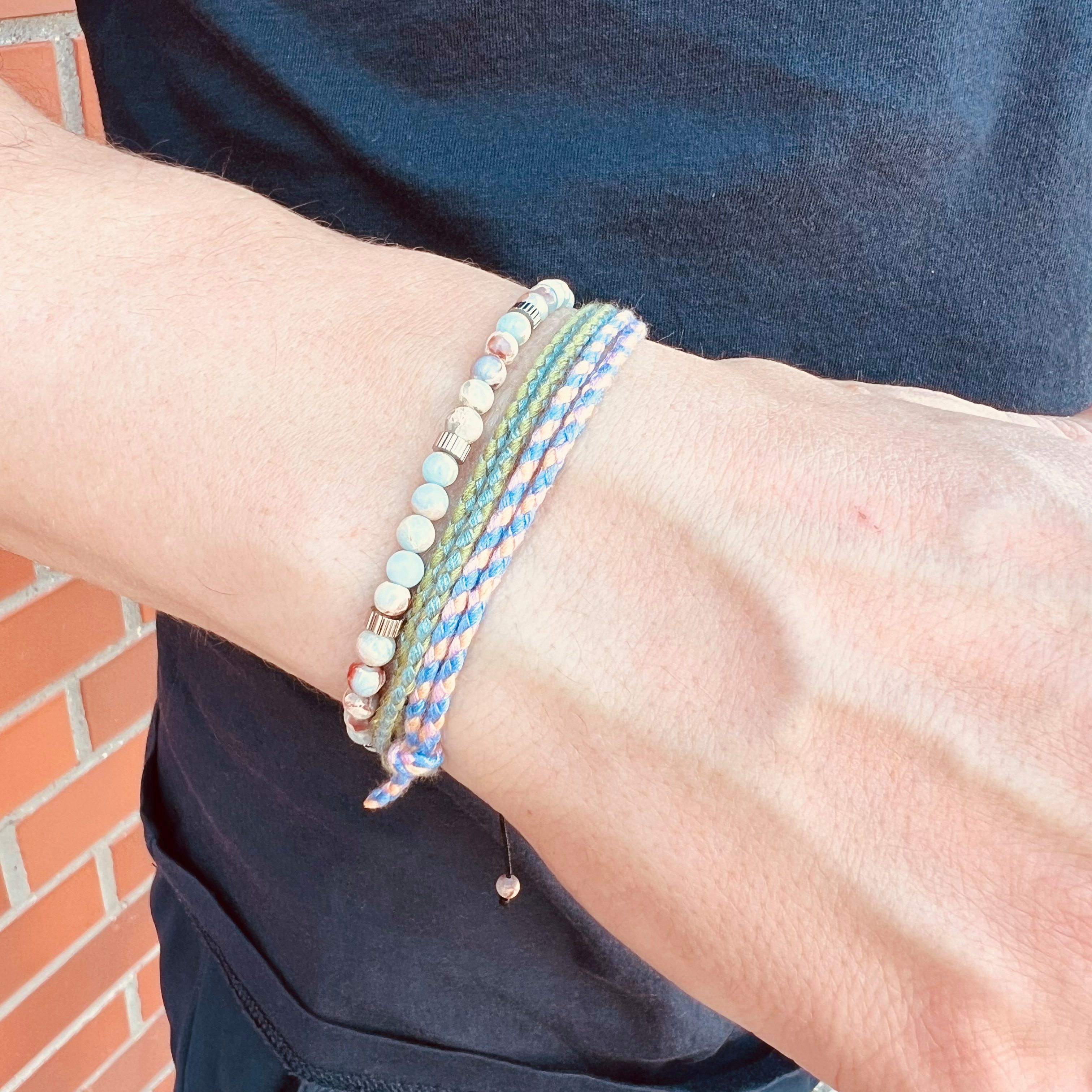 Made by Nami Armband Set Armband Herren Damen bunt mit verschiedenen Armbändern, aus Stoff und Edelstahl - Schlichtes Design - Wasserfest – Bild 4 von 4