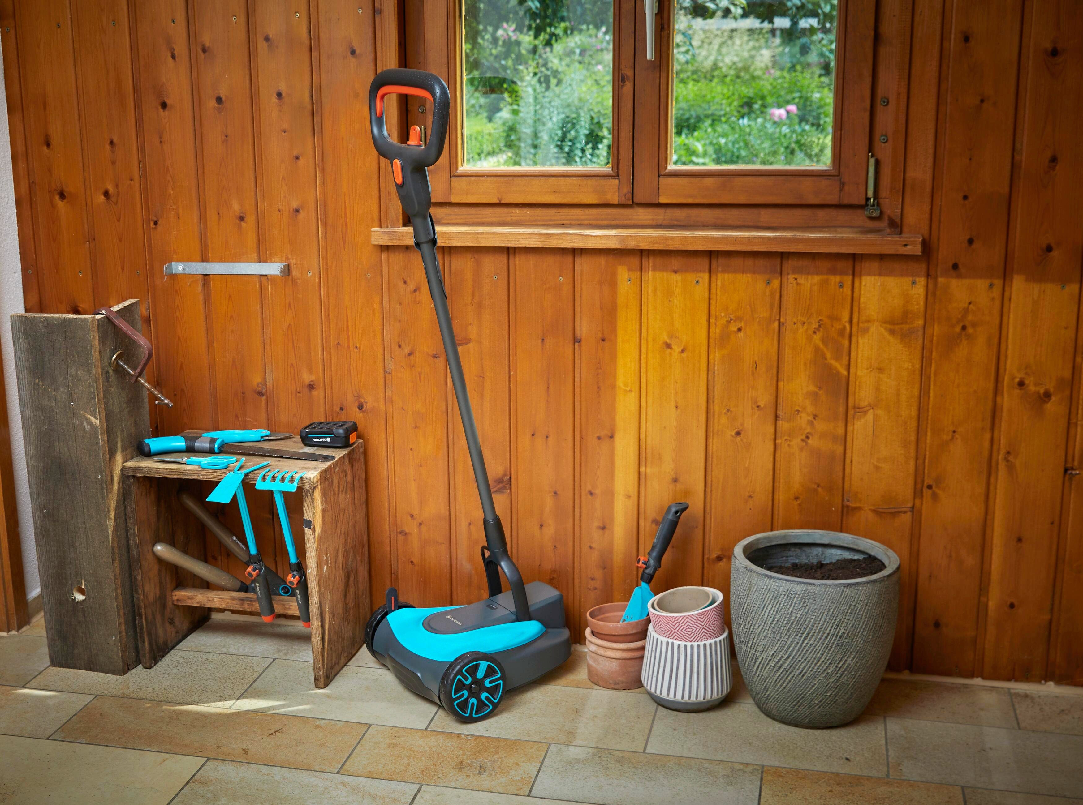 GARDENA Akkurasenmäher HandyMower 22/18V P4A Ready-To-Use, 22 cm Schnittbreite, (Set), 22/18V P4A Ready-To-Use Set, inkl. Akku und Ladegerät