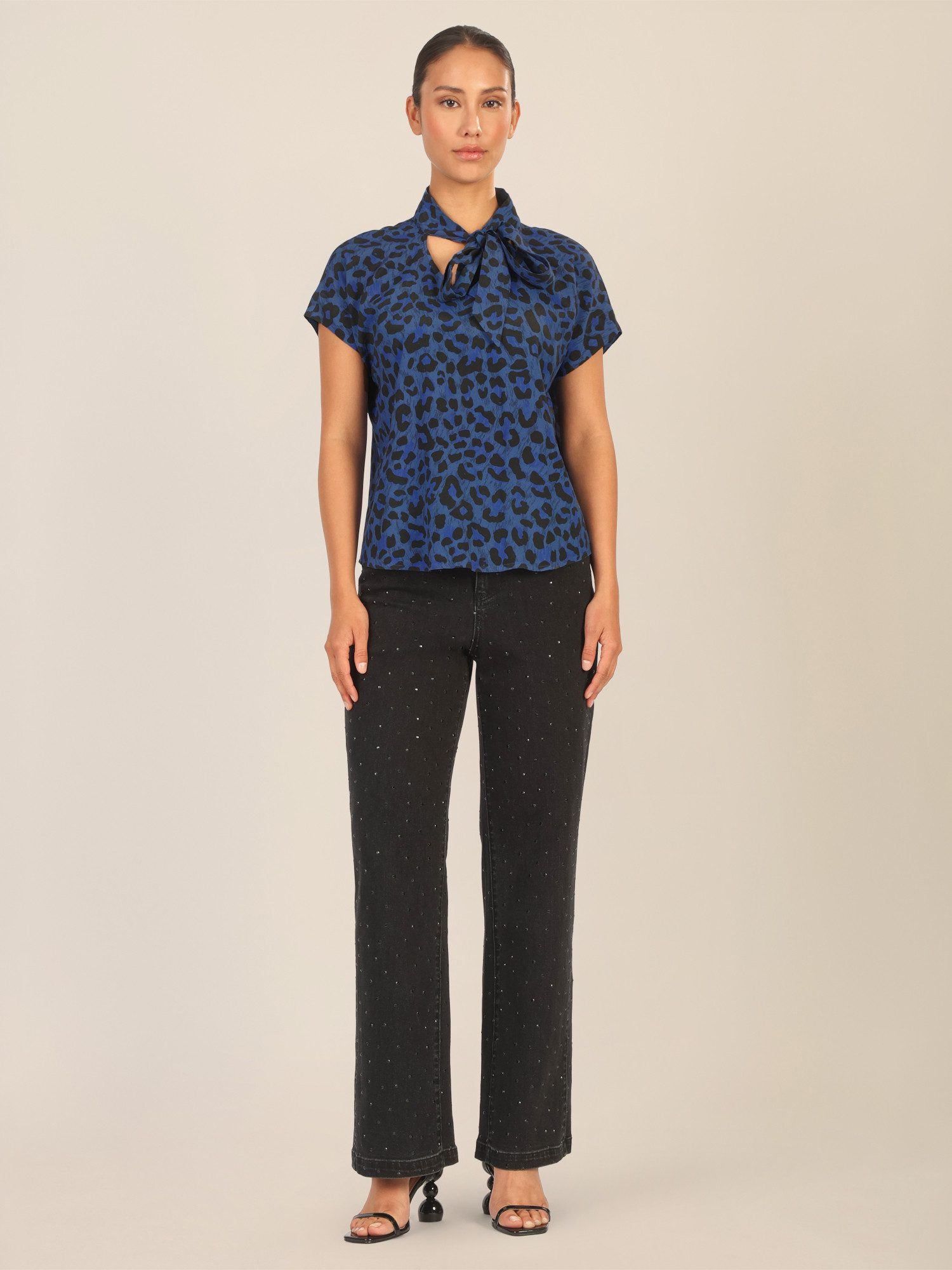 Apart Kurzarmbluse mit Schleifendetail und Animal-Print