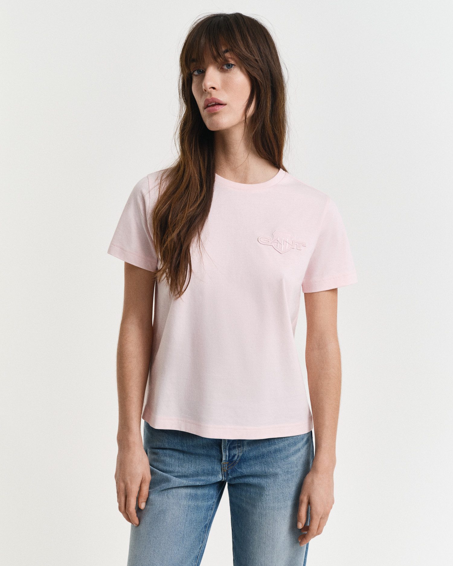Gant T-Shirt REG TONAL SHIELD SS T-SHIRT Rundhals, Ton in Ton Stickerei