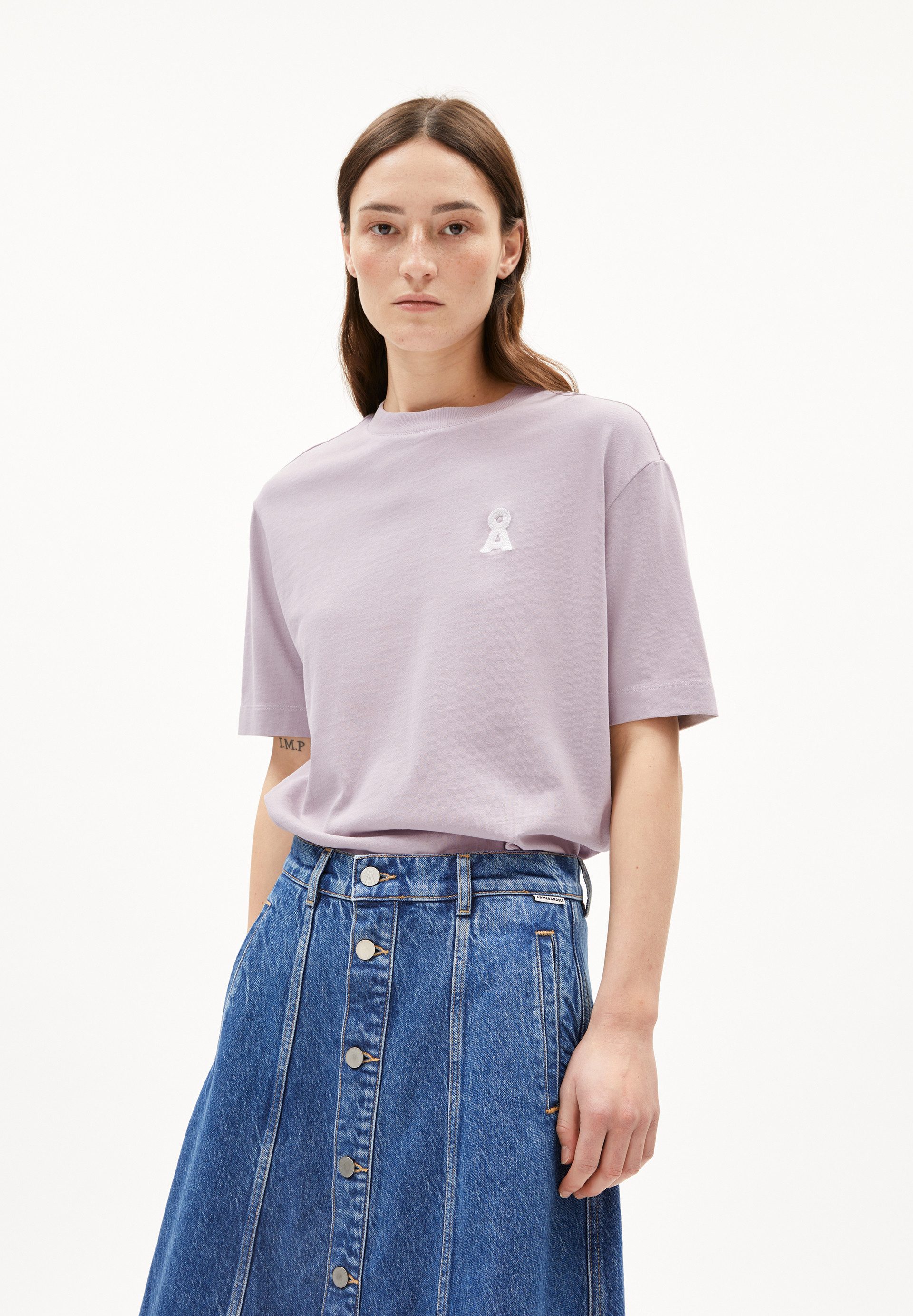 Armedangels T-Shirt ICONIC Å TARJAA (Loose Fit) Rundhalsausschnitt