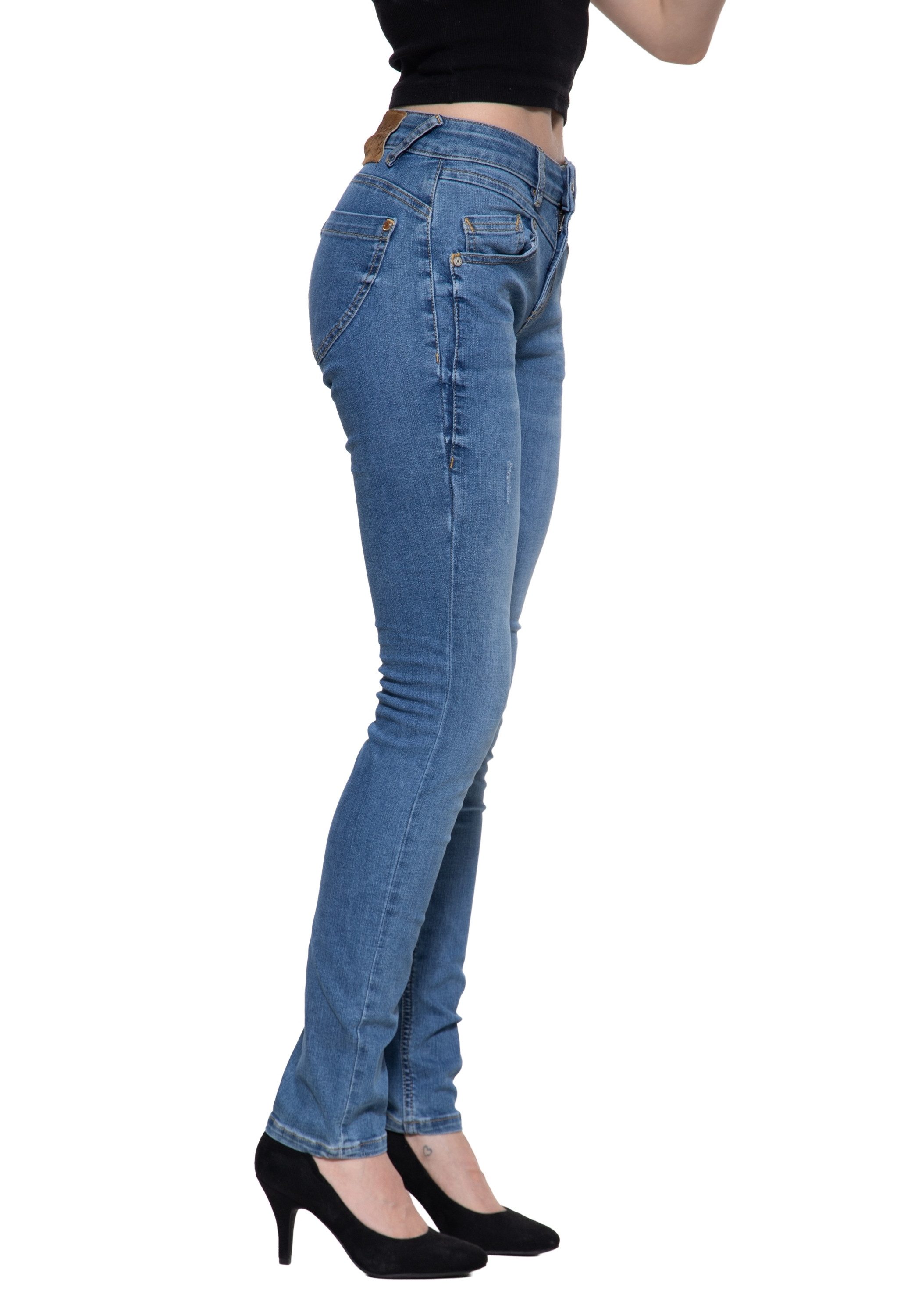ATT Jeans Slim-fit-Jeans Zoe mit Patch in Fell-Optik