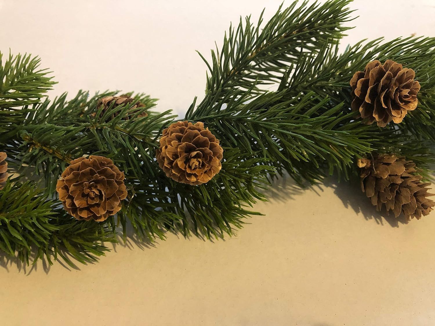 Winterliche Kunstpflanze Tannengirlande mit echten Zapfen Kunsttanne Girlan günstig online kaufen