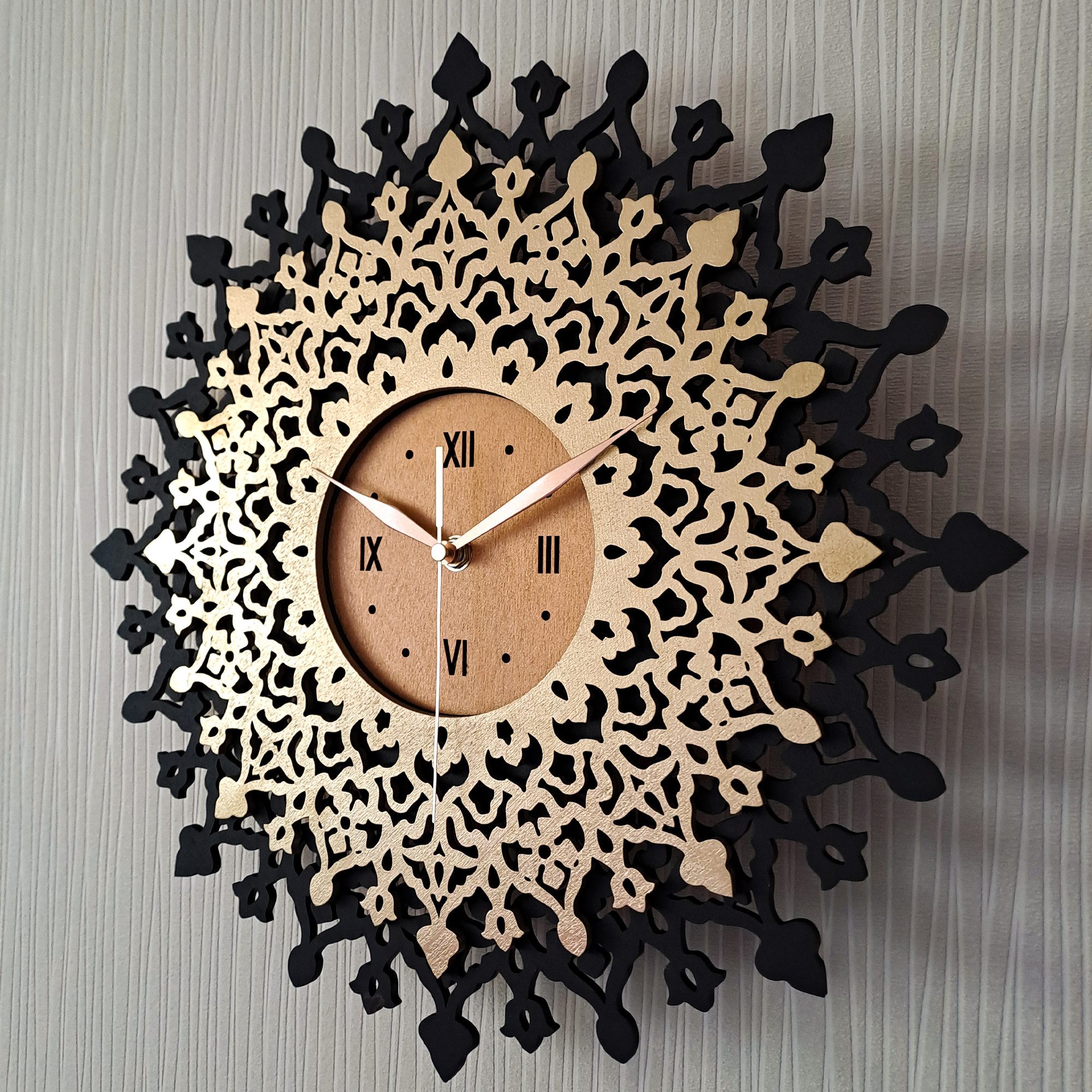 ORNAMENTI Wanduhr Sunburst, grosse, modern, geometrisch, holz, hingucker Wanduhr (Sonne Wanduhr, ohne Ticken, Wanddeko, Holzdeko, 3 Größen 40, 50, 60 cm)