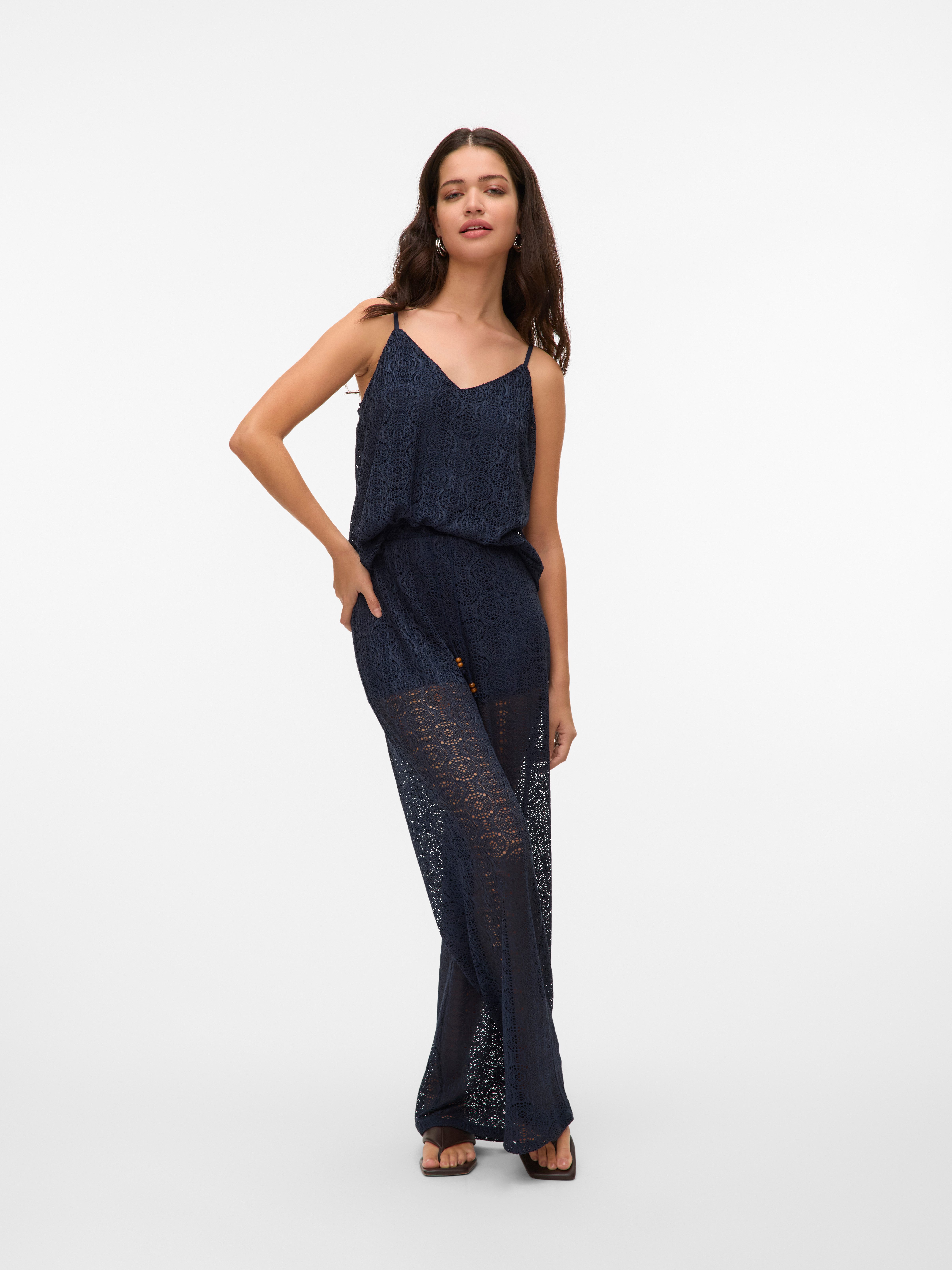 Vero Moda Spaghettitop VMMAYA V-NECK SINGLET TOP JRS Materialmix, regular fit – Bild 5 von 5