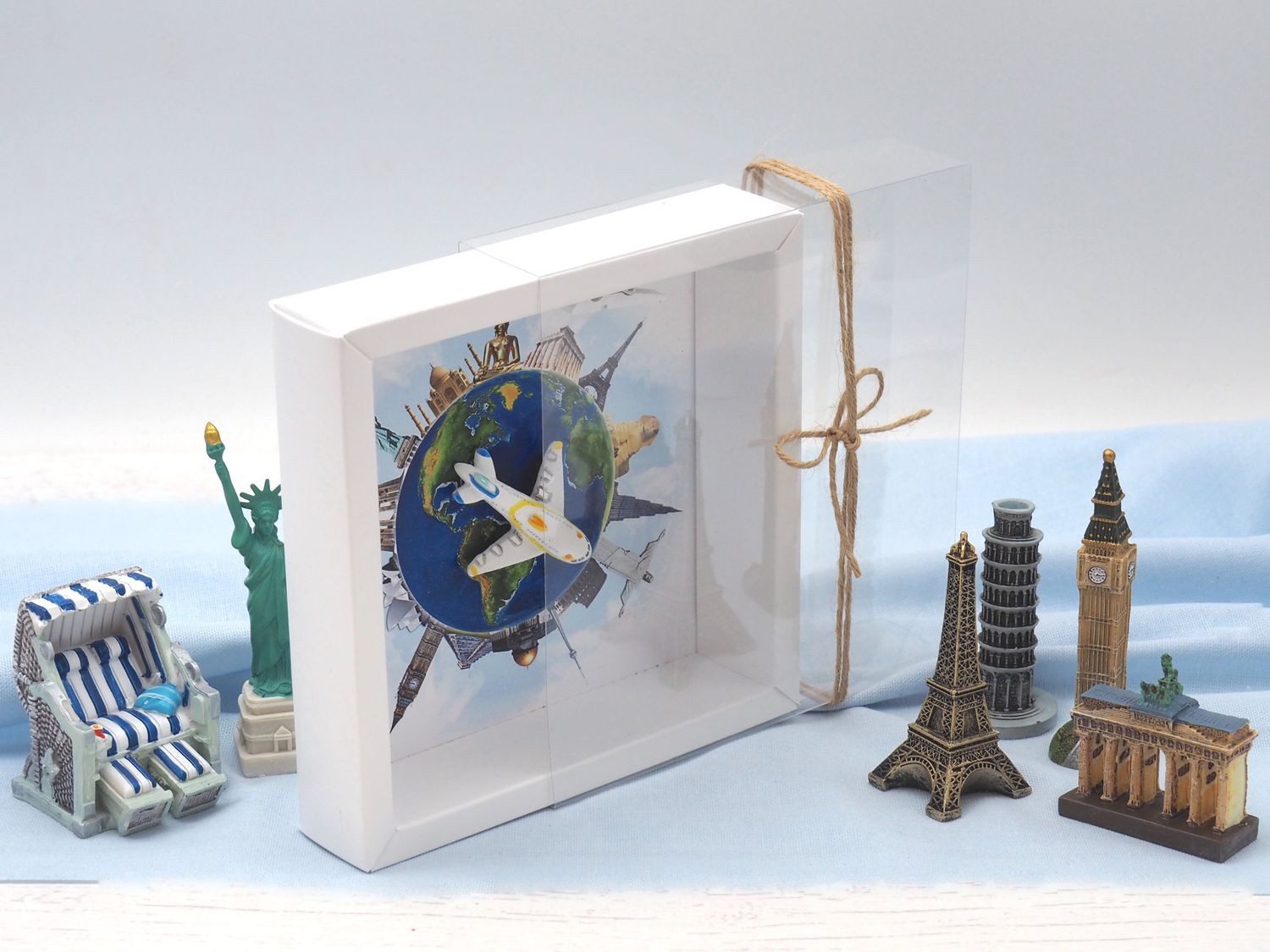 ZauberDeko Geschenkbox Geldgeschenk Reise Urlaub Weltreise Flugzeug Around The World – Bild 4 von 4