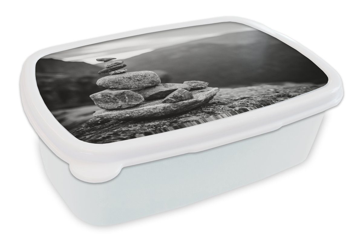 MuchoWow Lunchbox Balancierende Steine in Norwegen, Kunststoff, (2-tlg), Brotbox für Kinder und Erwachsene, Brotdose, für Jungs und Mädchen weiß