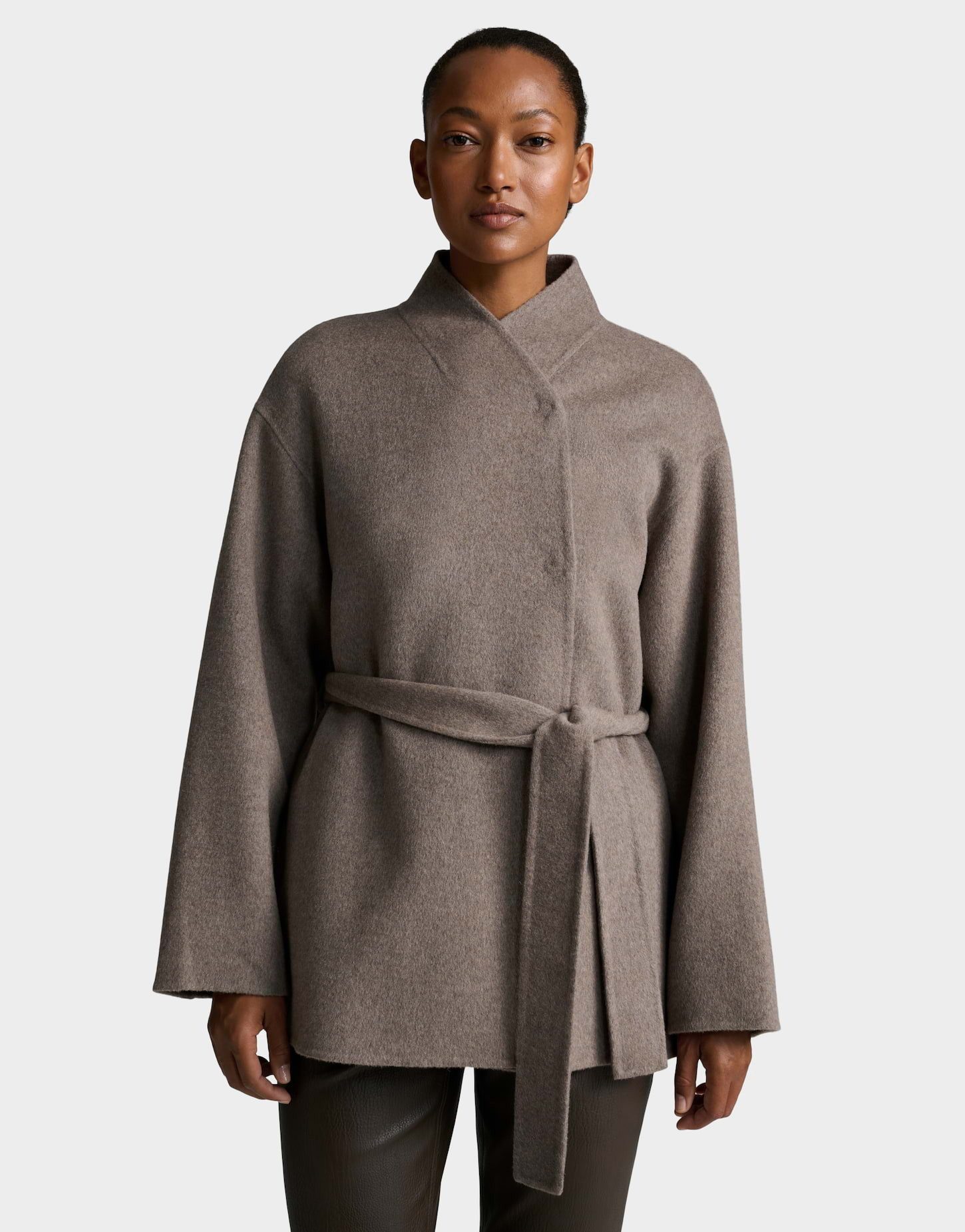 someday Wolljacke Vannela aus weichem Doubleface-Wollmix Taillierte Silhouette mit längerem Fall und Schalkragen