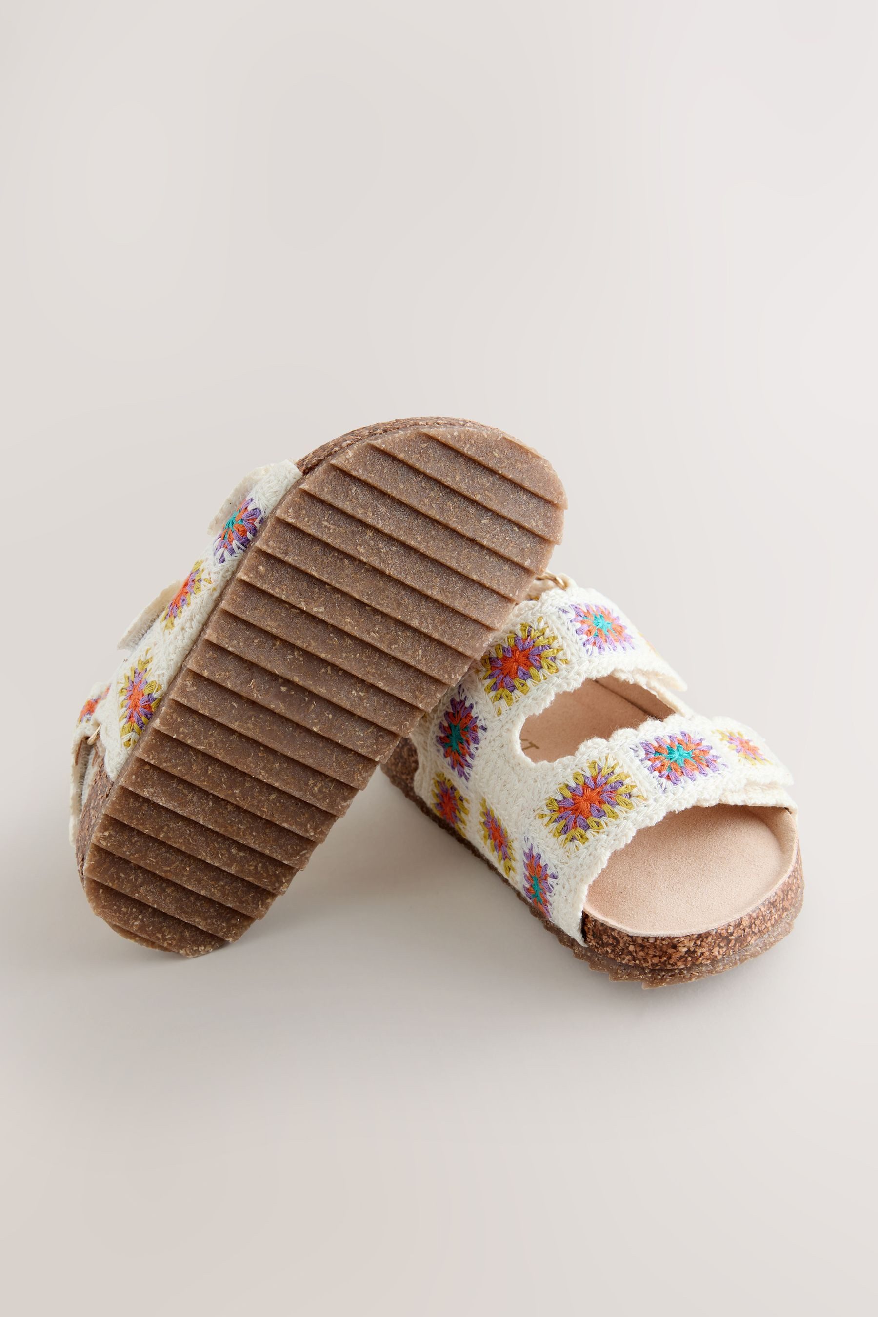 Next Sandalen mit Korksohle und Klettverschluss Sandale (1-tlg)