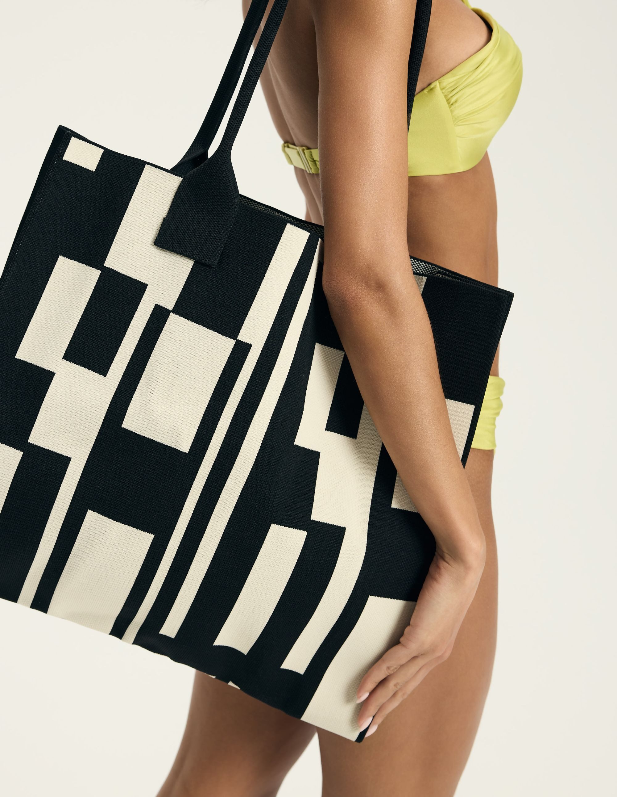 ESOTIQ Korbtasche Große Strandtasche XL gewebt geometrisch leicht Alltag Milan (1-tlg)