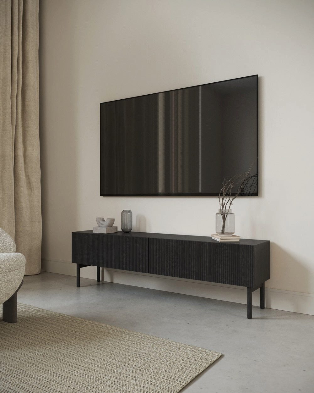 Selsey TV-Schrank NOLIE 2-türig mit Lamellenfronten und Holzbeinen 175 cm