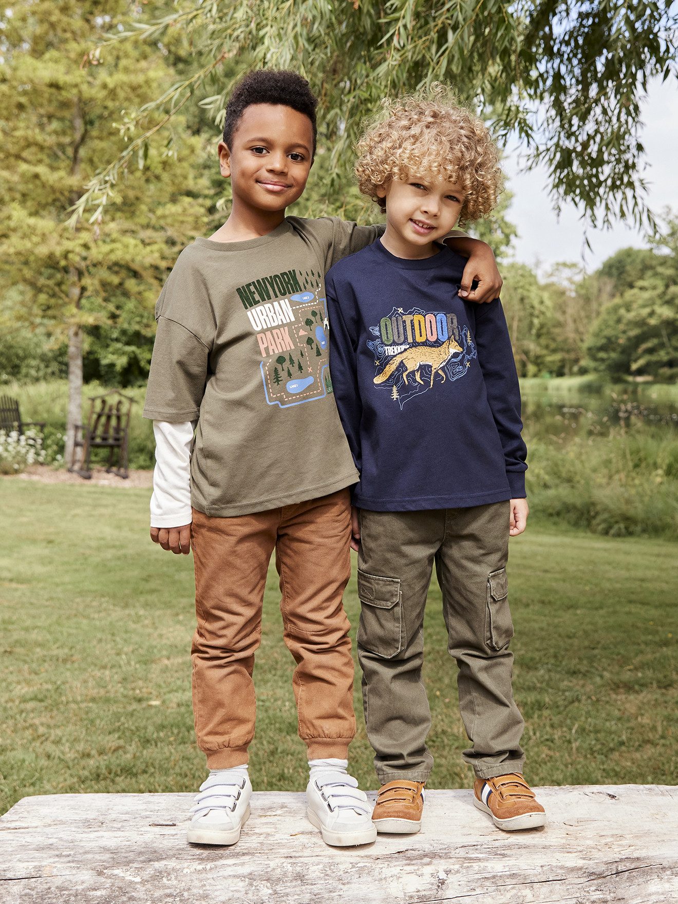 vertbaudet Langarmshirt Jungen Shirt in Lagen-Optik mit Recycling-Baumwolle