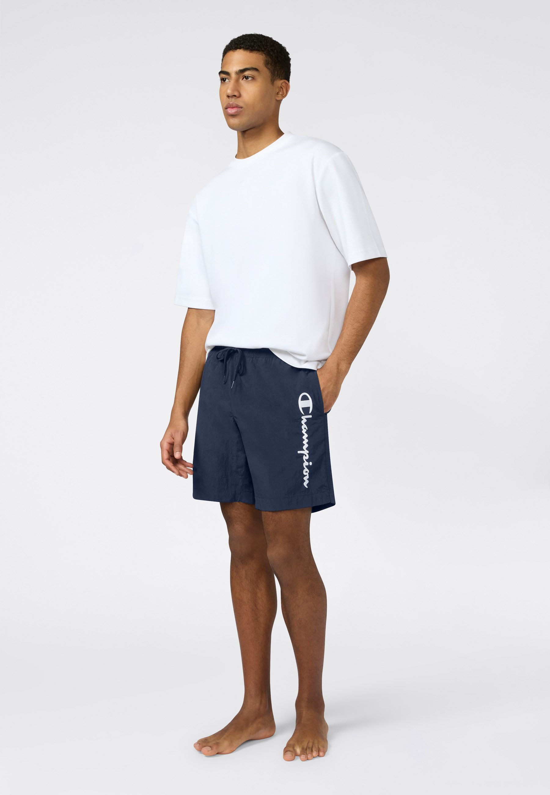 Champion Badeshorts Beachshort Standard Fit mit Logostickerei, unifarben, pflegeleicht, schnell trocknend – Bild 4 von 5