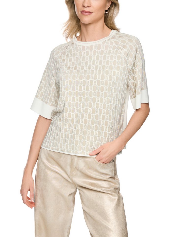 Marc Cain Rundhalspullover Golden Hour Premium Damenmode aus Jacquard, besticht durch sein edles Chain-Logo-Muster