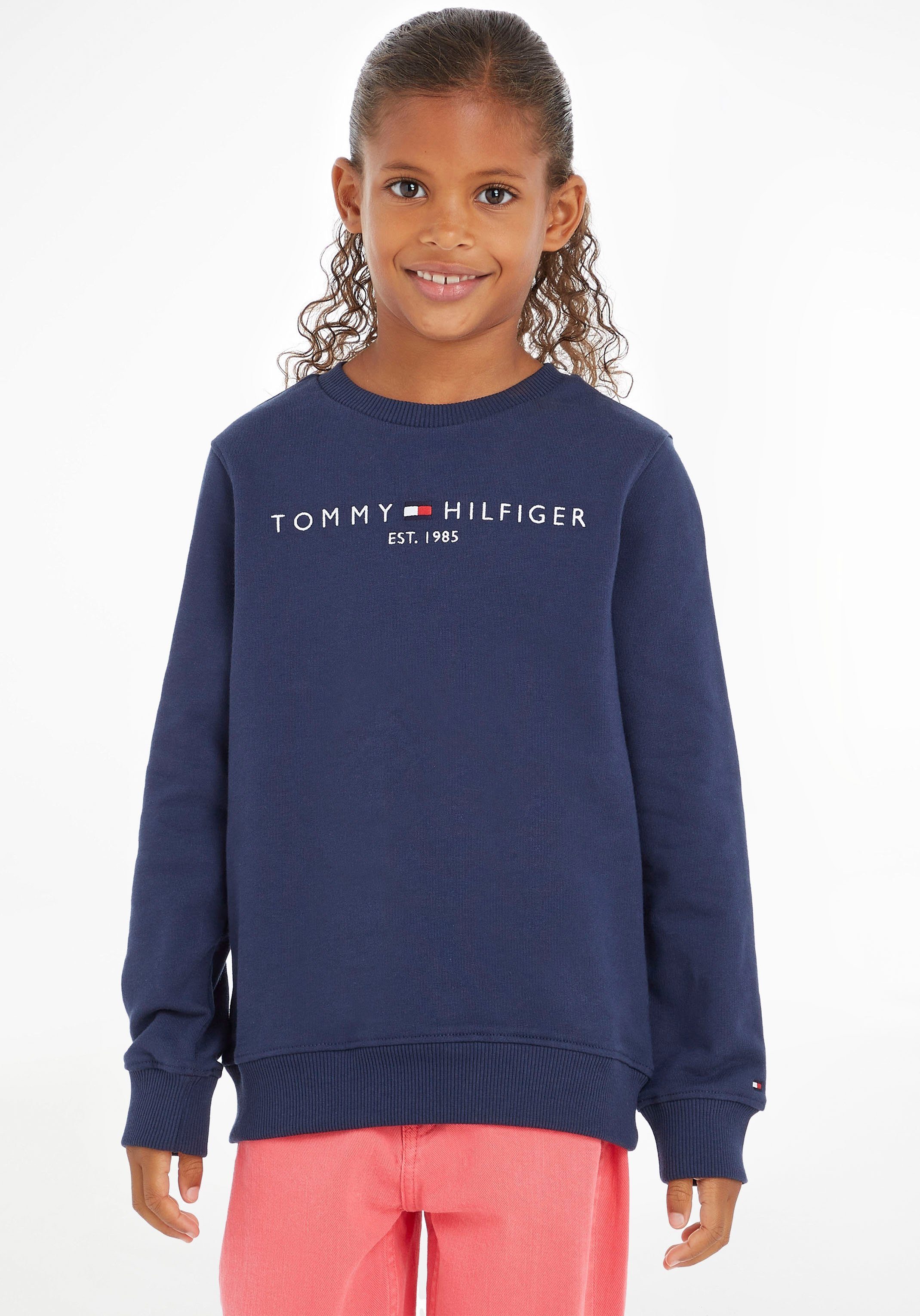 Tommy Hilfiger Sweatshirt ESSENTIAL SWEATSHIRT Kinder Kids Junior MiniMe,für  Jungen und Mädchen, Mit großem Logodruck und kleiner Stickerei auf der Brust