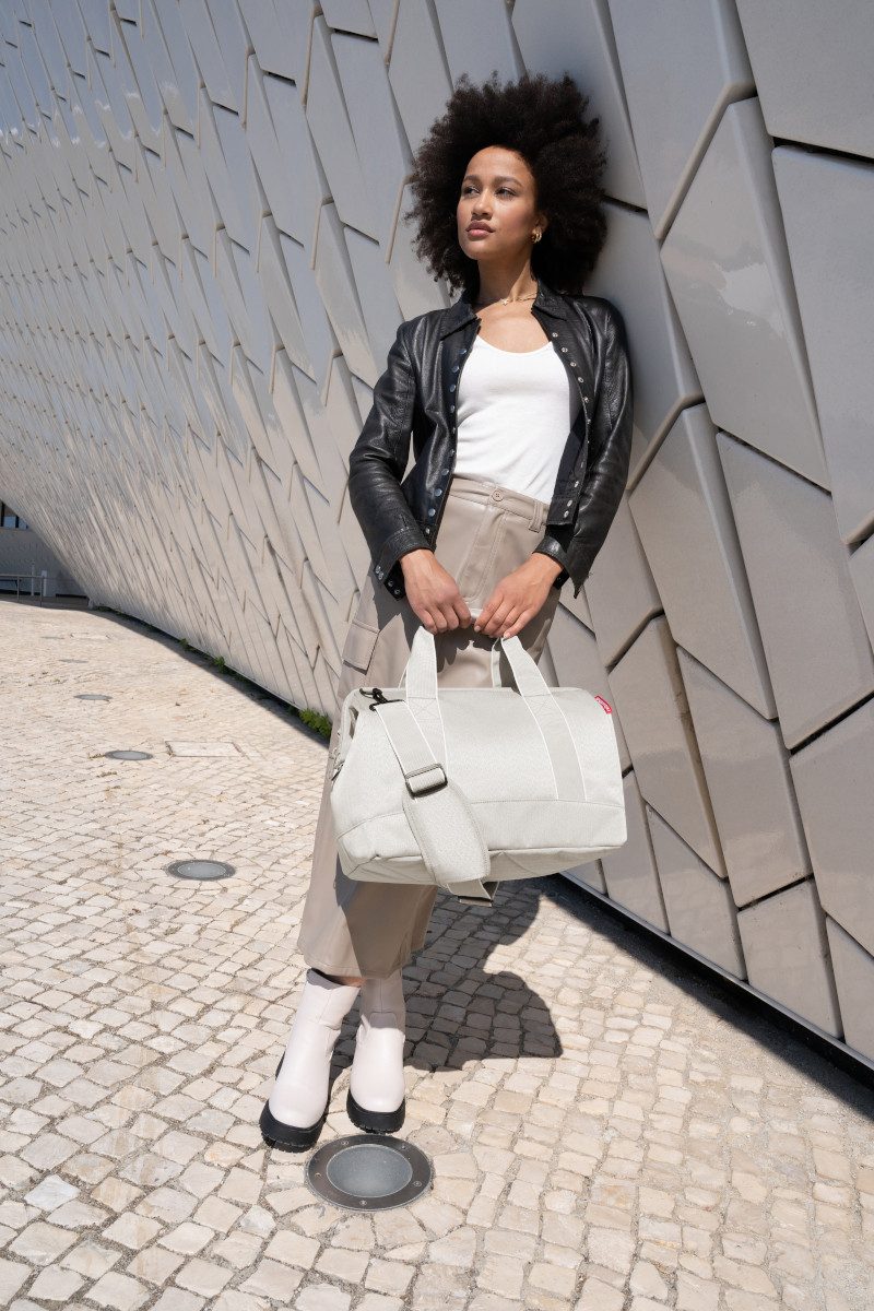 REISENTHEL® Reisetasche allrounder M herringbone sand, allrounder M – Bild 4 von 5