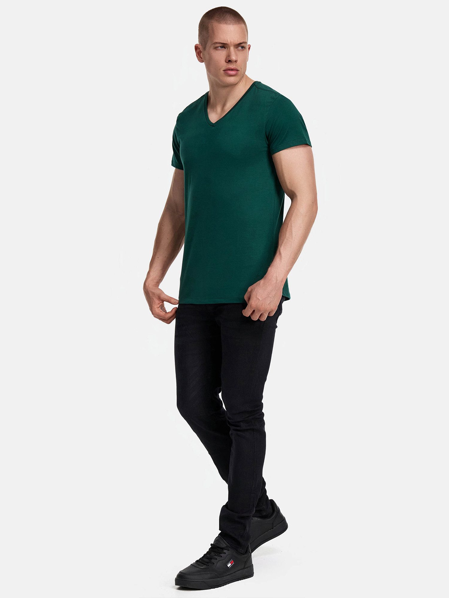 Tazzio T-Shirt E107 (Packung, 7-tlg., 7er-Pack) Herren Basic V-Ausschnitt