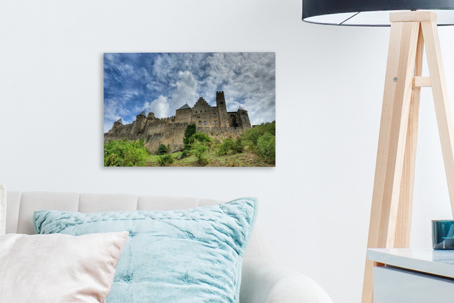 OneMillionCanvasses® Leinwandbild Carcassonne Aufhängefertig, Wanddeko, Leinwandbilder, cm Wandbild Schloss, 30x20 - St), Wolken (1 