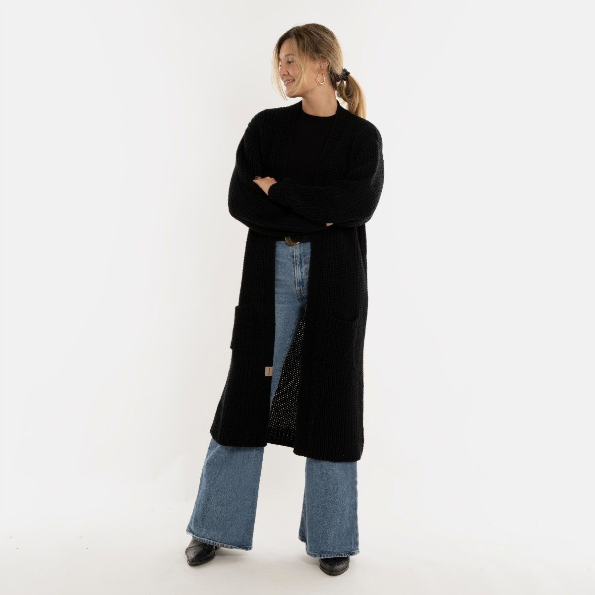 Knit Factory Strickjacke Marlo Lange Schwarz 36 38 36/38 (1-tlg) Modell Marlo, für Herbst, Winter