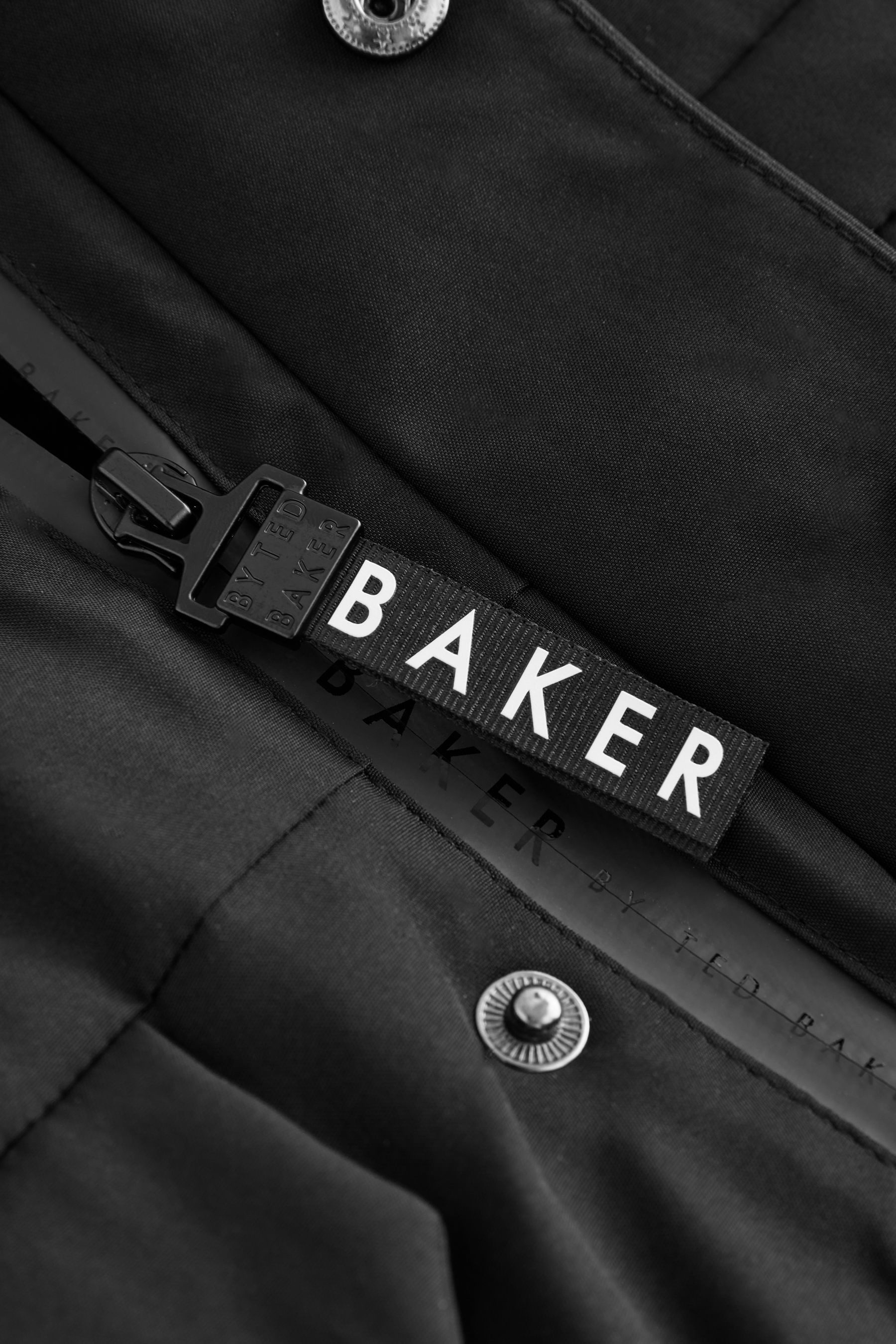 Baker by Ted Baker Steppmantel Baker by Ted Baker wasserabweisender Bombermantel (1-tlg)