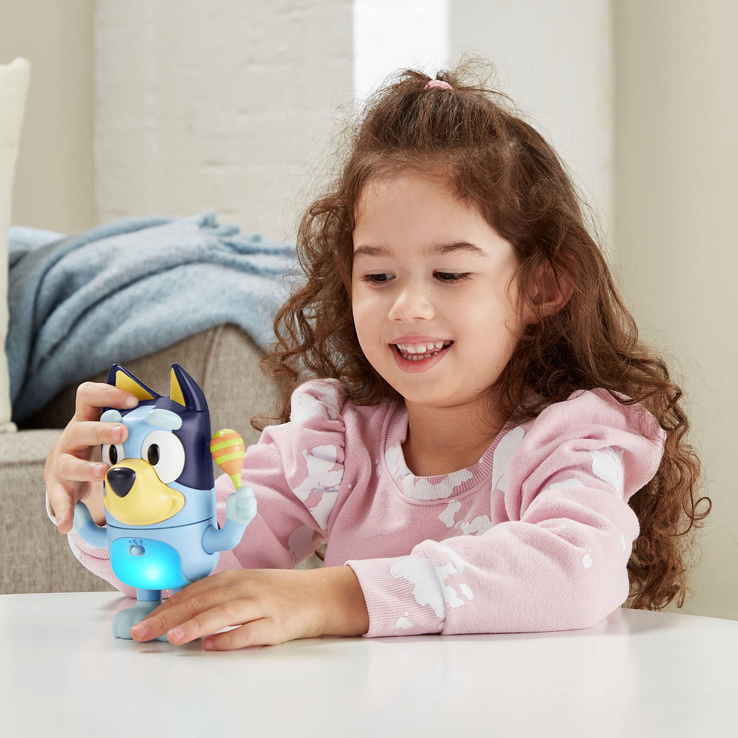Vtech® Spielfigur Bluey - Dreh- & Zieh-Reaktionsspiel, mit Licht- und Soundeffekt – Bild 2 von 4