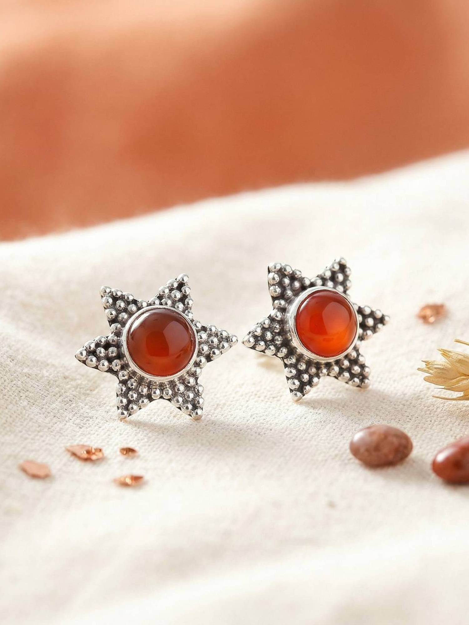 mantraroma Paar Ohrstecker STAR aus 925 Silber mit Karneol (Paar, Paar Ohrringe mit Schmuckbeutel), 925 Sterling Silber Ohrringe für Damen