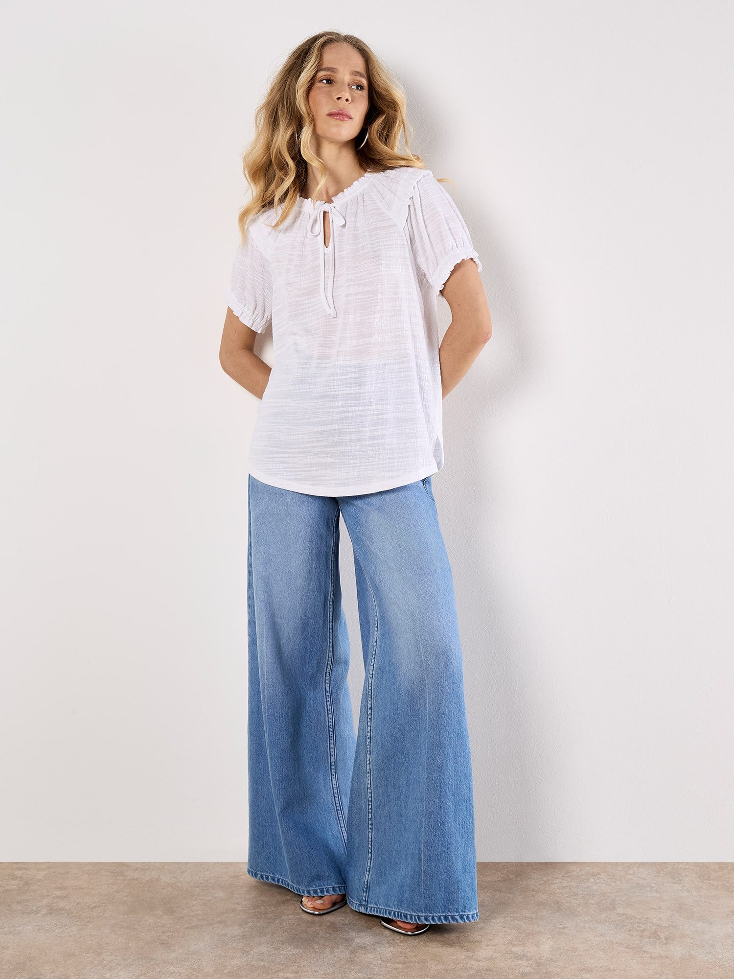 Apricot T-Shirt Jersey-T-Shirt mit Rüschendetail