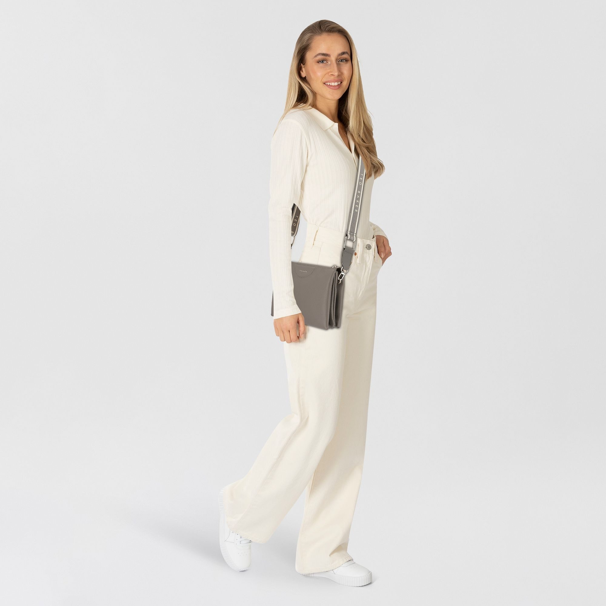 Ted Baker Umhängetasche Esille, Leder