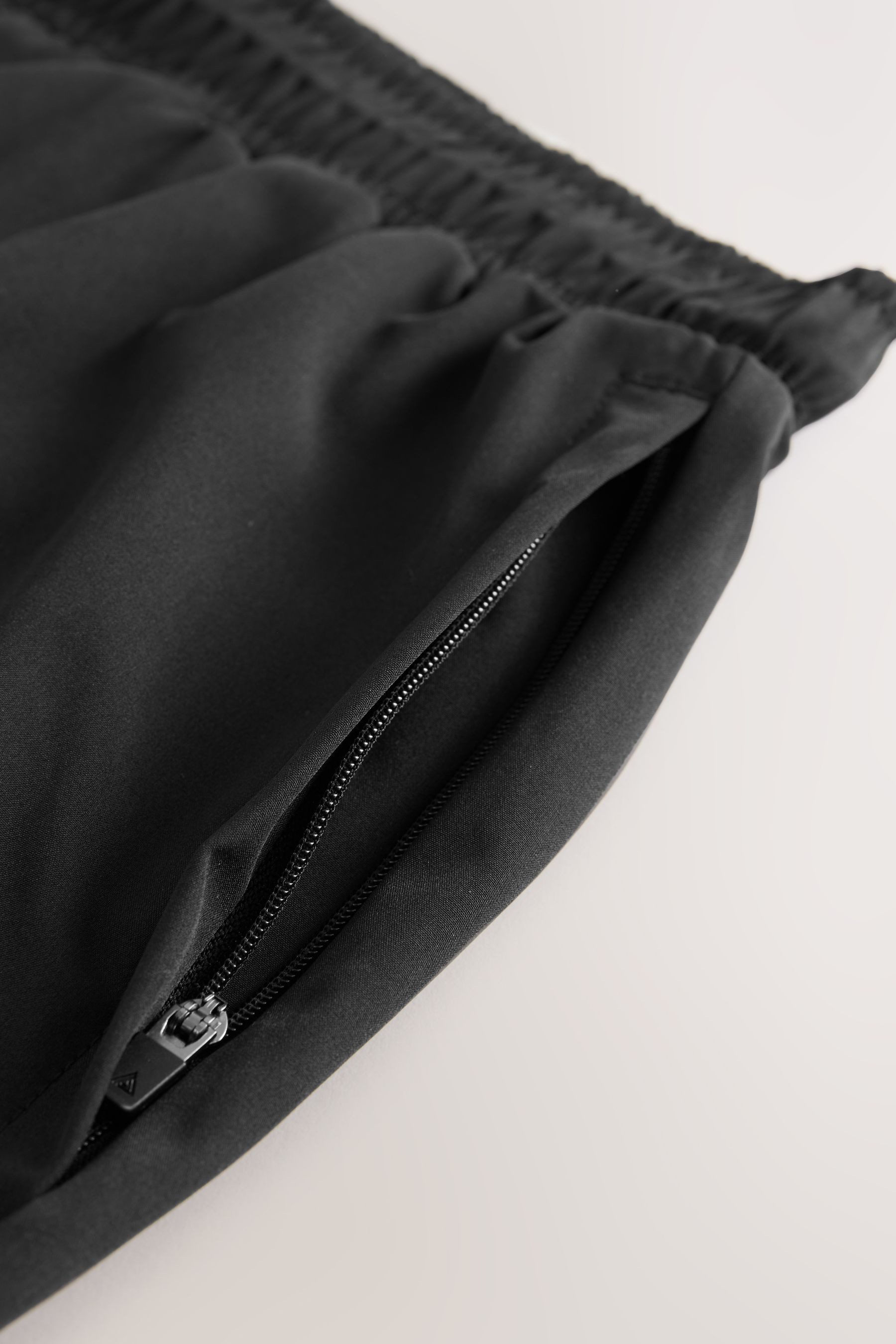 Next Funktionsshorts Active Gym Trainingsshorts im Cargo-Stil (1-tlg)