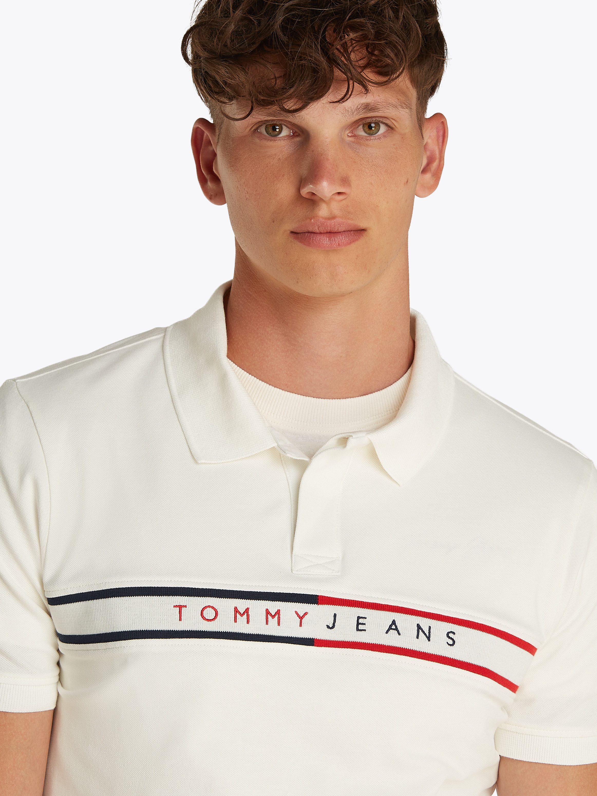 Tommy Jeans Poloshirt TJM SLIM CHEST FLAG POLO Mit Rundhalsausschnitt günstig online kaufen