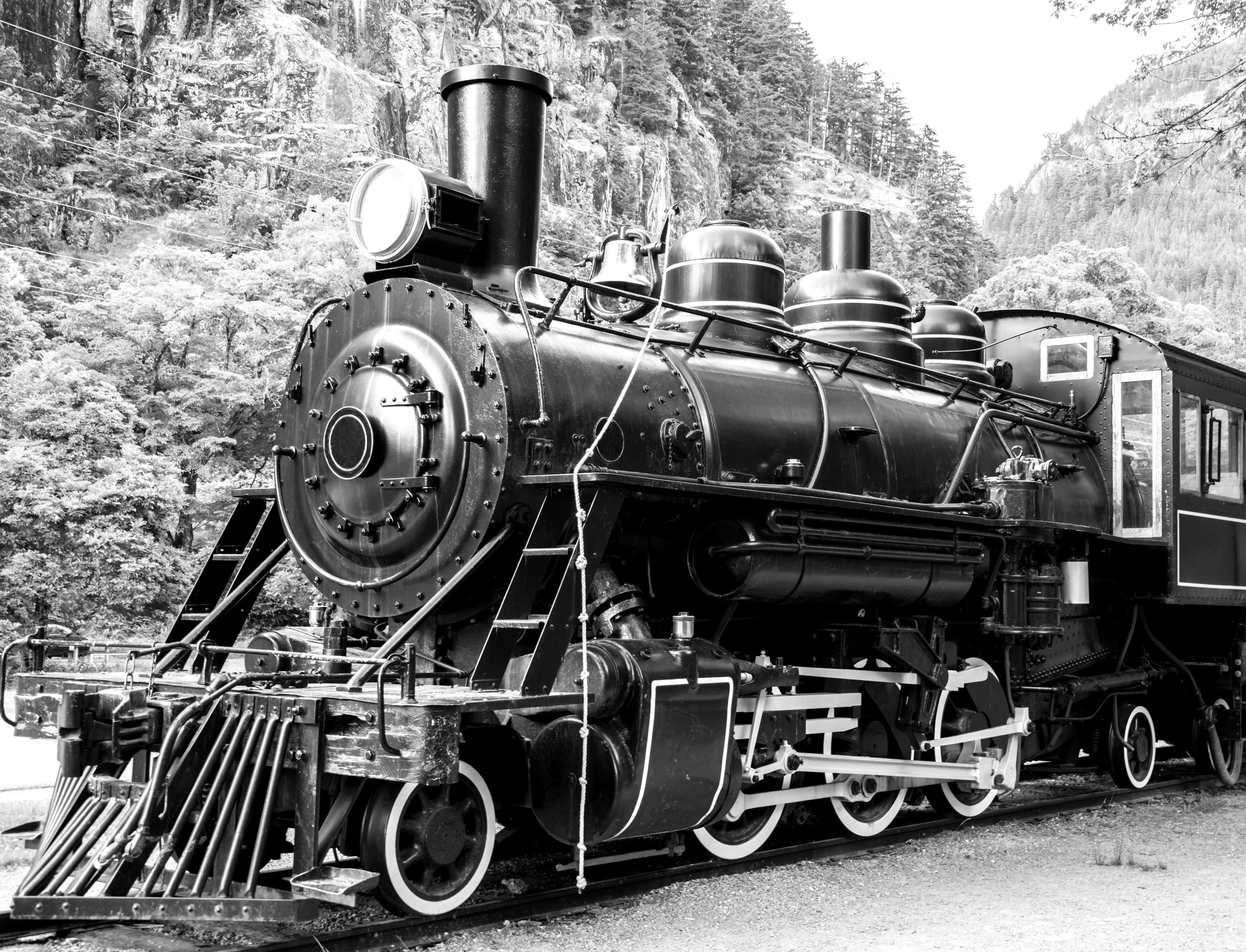 Papermoon Fototapete Dampflokomotive Schwarz & Weiß