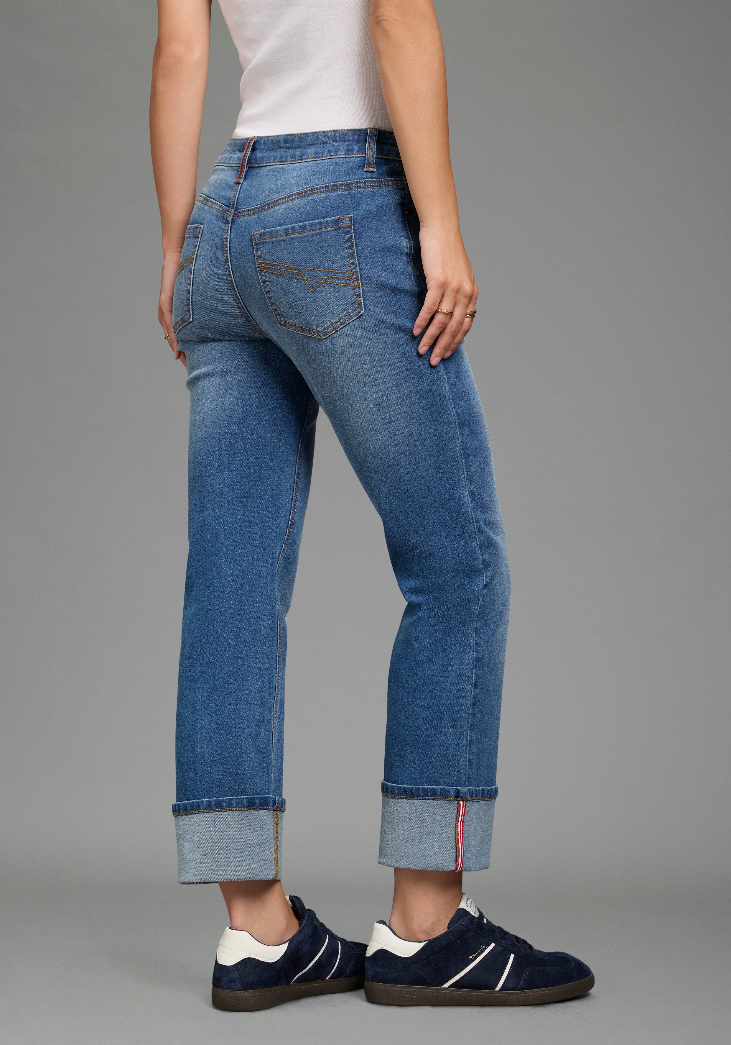 Arizona Straight-Jeans mit Turn-Up gerader Straight-Fit, langer Schnitt, mit Knopf- und Reißverschluss