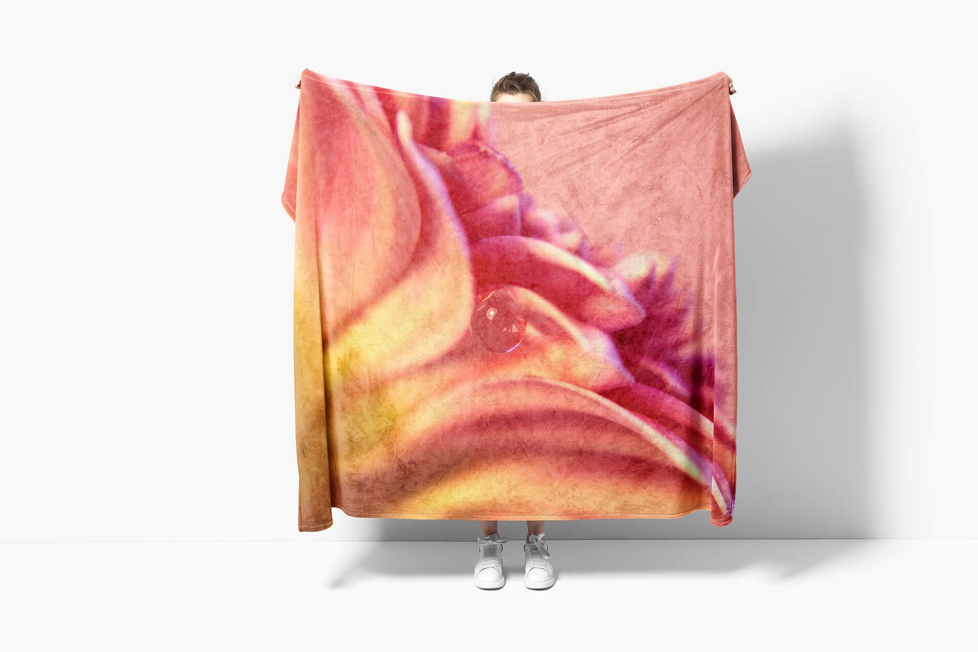 Sinus Art Handtuch Wassertropf, (1-St), mit Handtuch Kuscheldecke Zinnie Saunatuch Fotomotiv Baumwolle-Polyester-Mix Strandhandtuch Handtücher