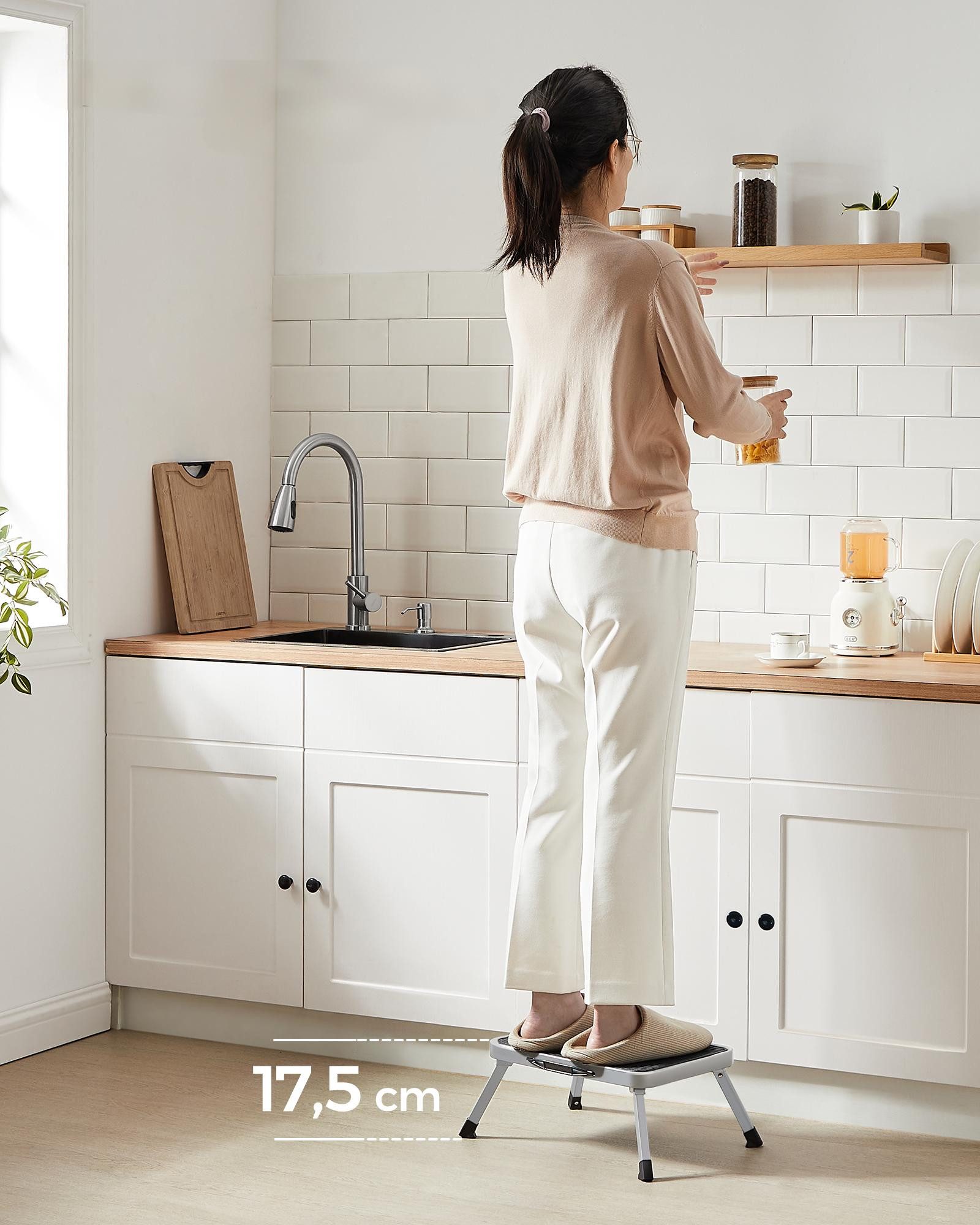 SONGMICS Trittleiter Tritthocker (Klapptritt, einstufige Leiter aus Stahl, rutschfeste Trittfläche), bis zu 150 kg belastbar