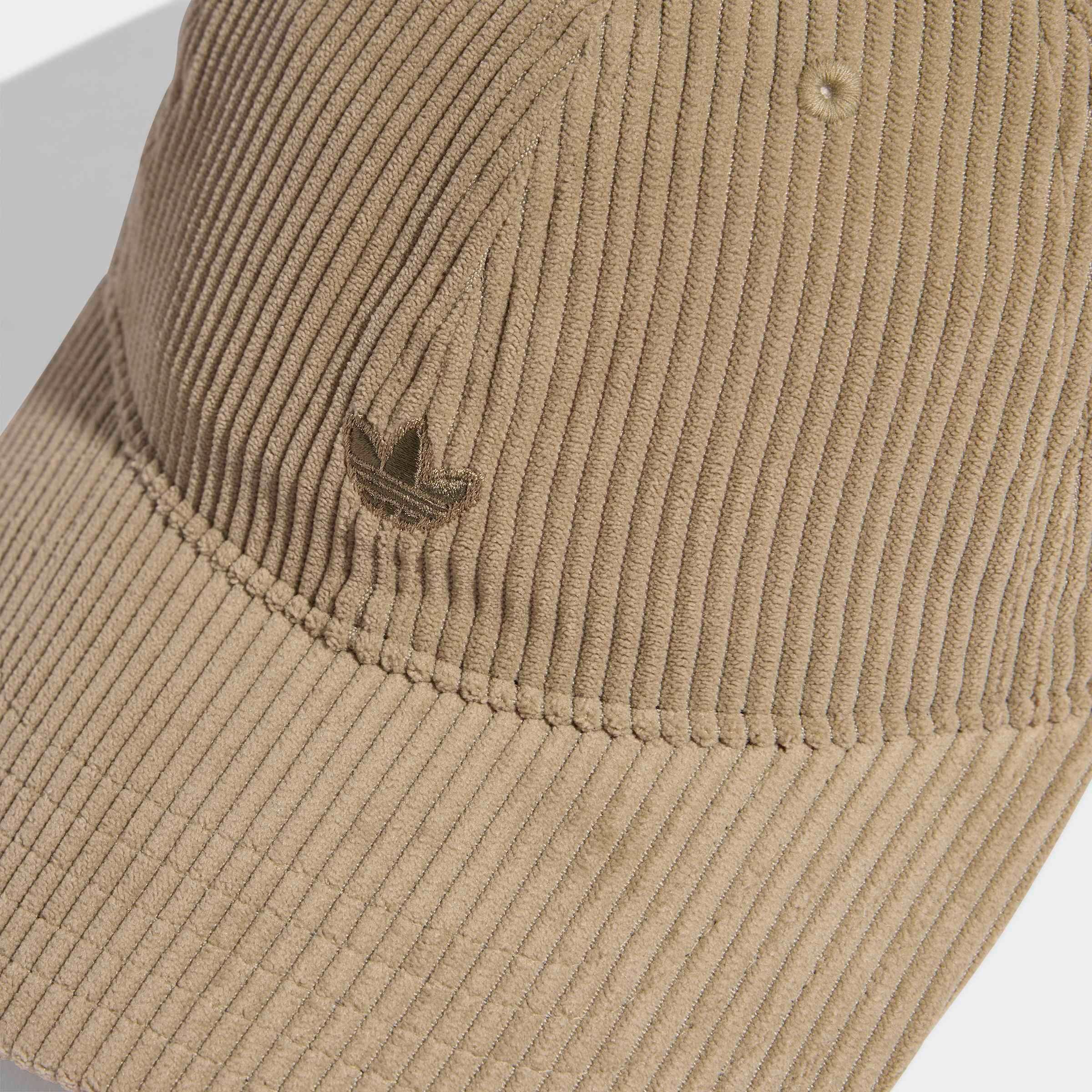 adidas Originals Baseball Cap CORDUROY Baseballcap aus weichem Cord. € 27,99