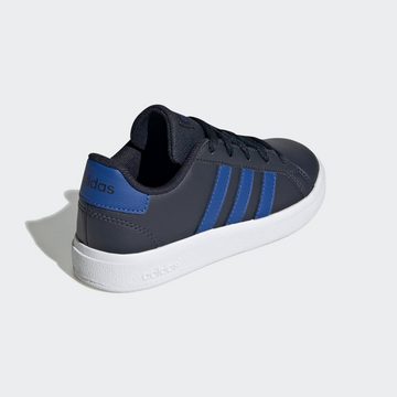 adidas Sportswear GRAND COURT LIFESTYLE TENNIS LACE-UP Sneaker Design auf den Spuren des adidas Superstar