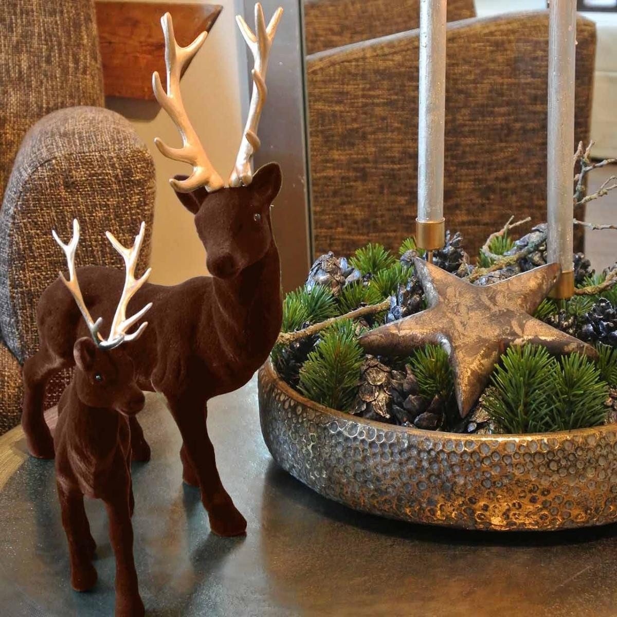 Florists Products Weihnachtsmann Weihnachtsdekoration Hirschfigur mit Samtfell und Geweih