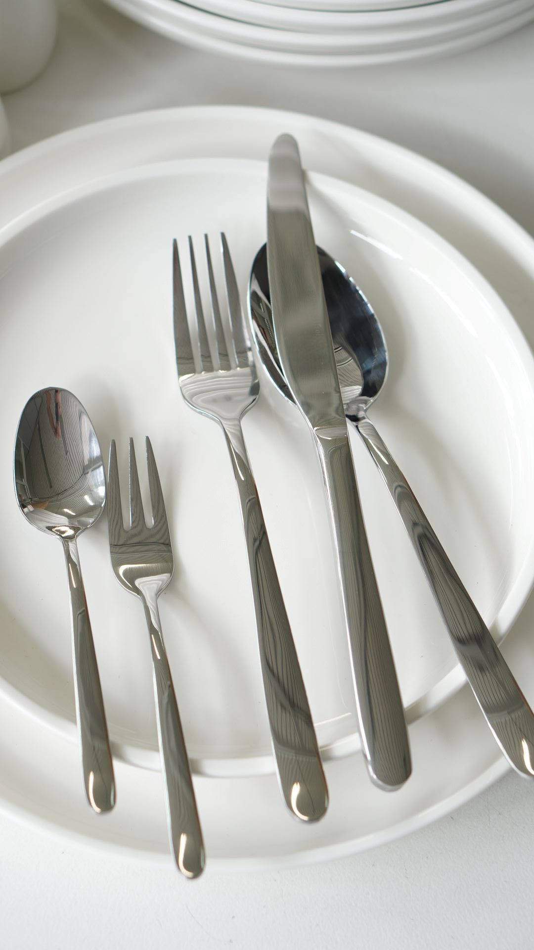 Mulex Besteck-Set Iowa 18.10, mit angenehmer Haptik (30-tlg), 6 Personen, Edelstahl 18/10, zeitloser Chic, spülmaschinengeeignet
