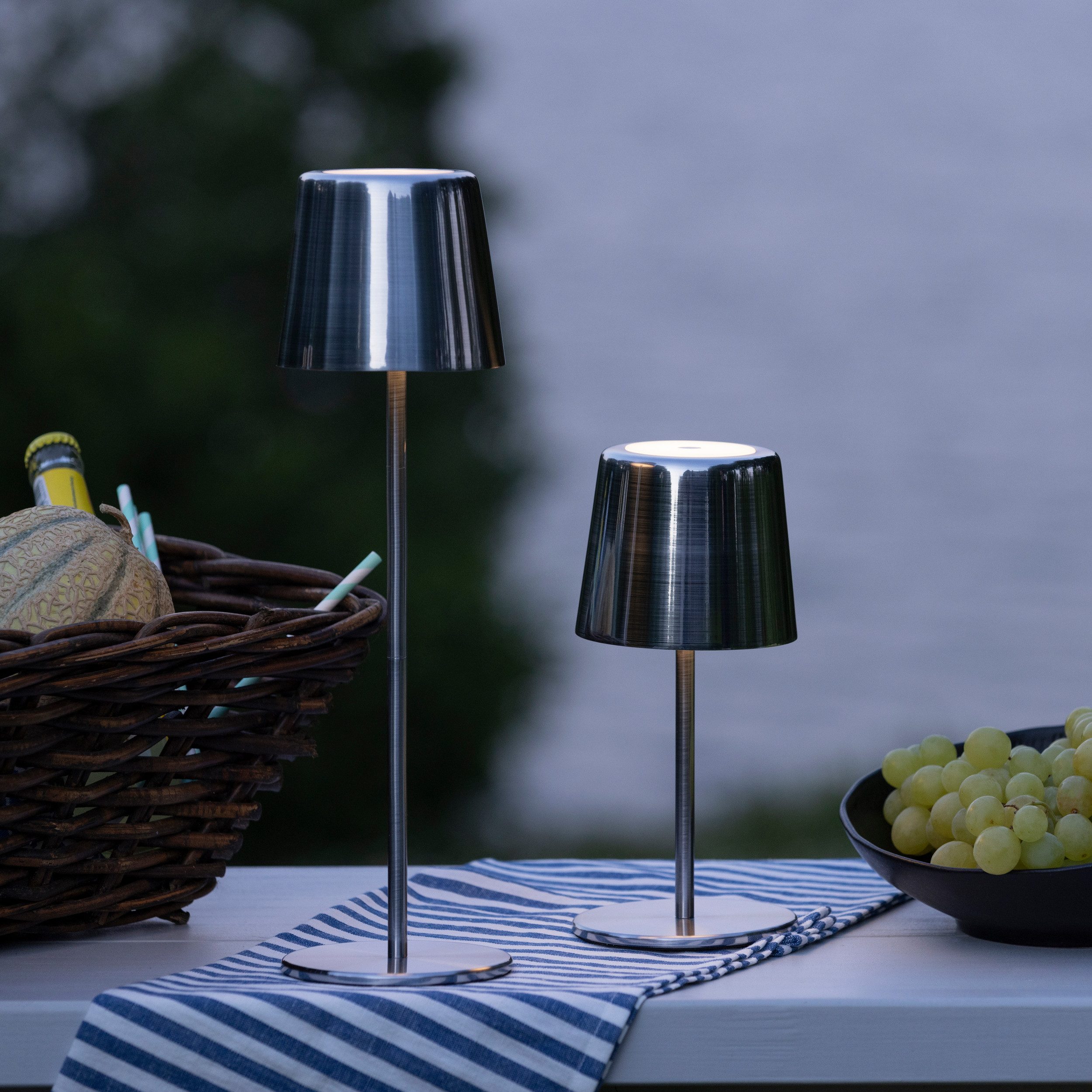 Brilliant LED Tischleuchte Xaana, Dimmfunktion, Farbsteuerung, günstig online kaufen