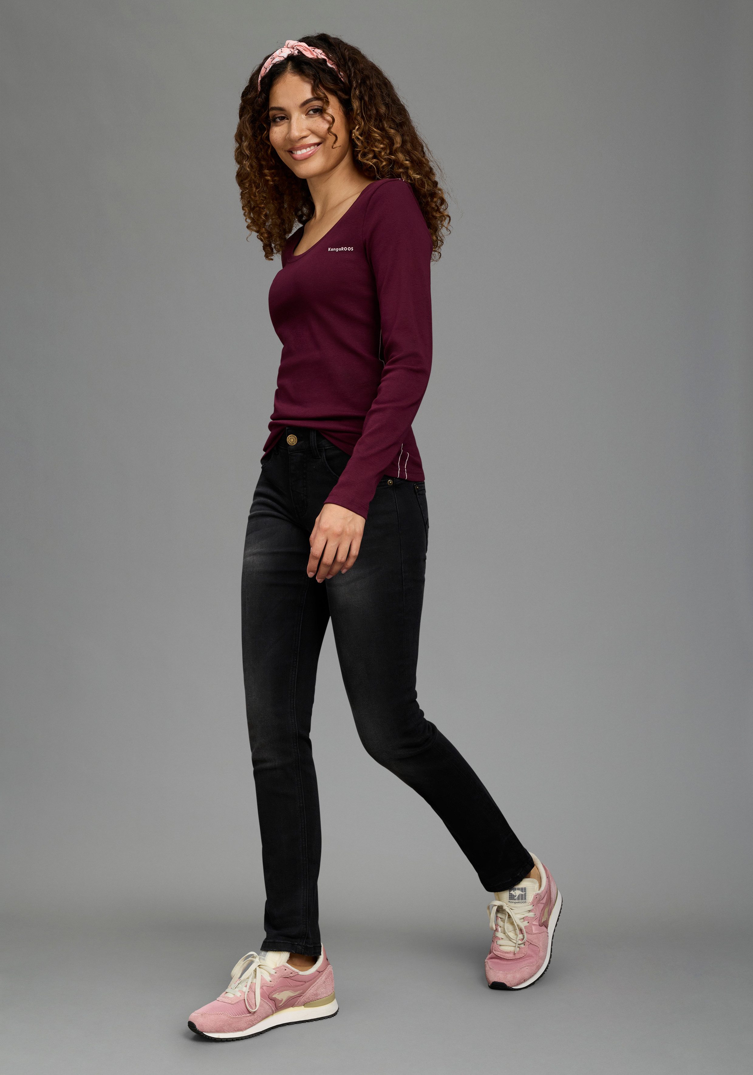 Zum Outfit 8