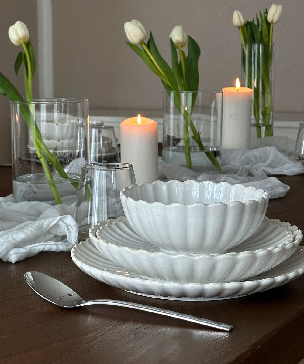 Zoha Teller-Set Lotus mit 3D-Wellenstruktur aus Porzellan, Stilvoll, Mikrowellenfest (24-tlg), 6 Personen, Porzellan, Tafelservice als Geschenk, für Zuhause oder Events, Spülmaschinenfest